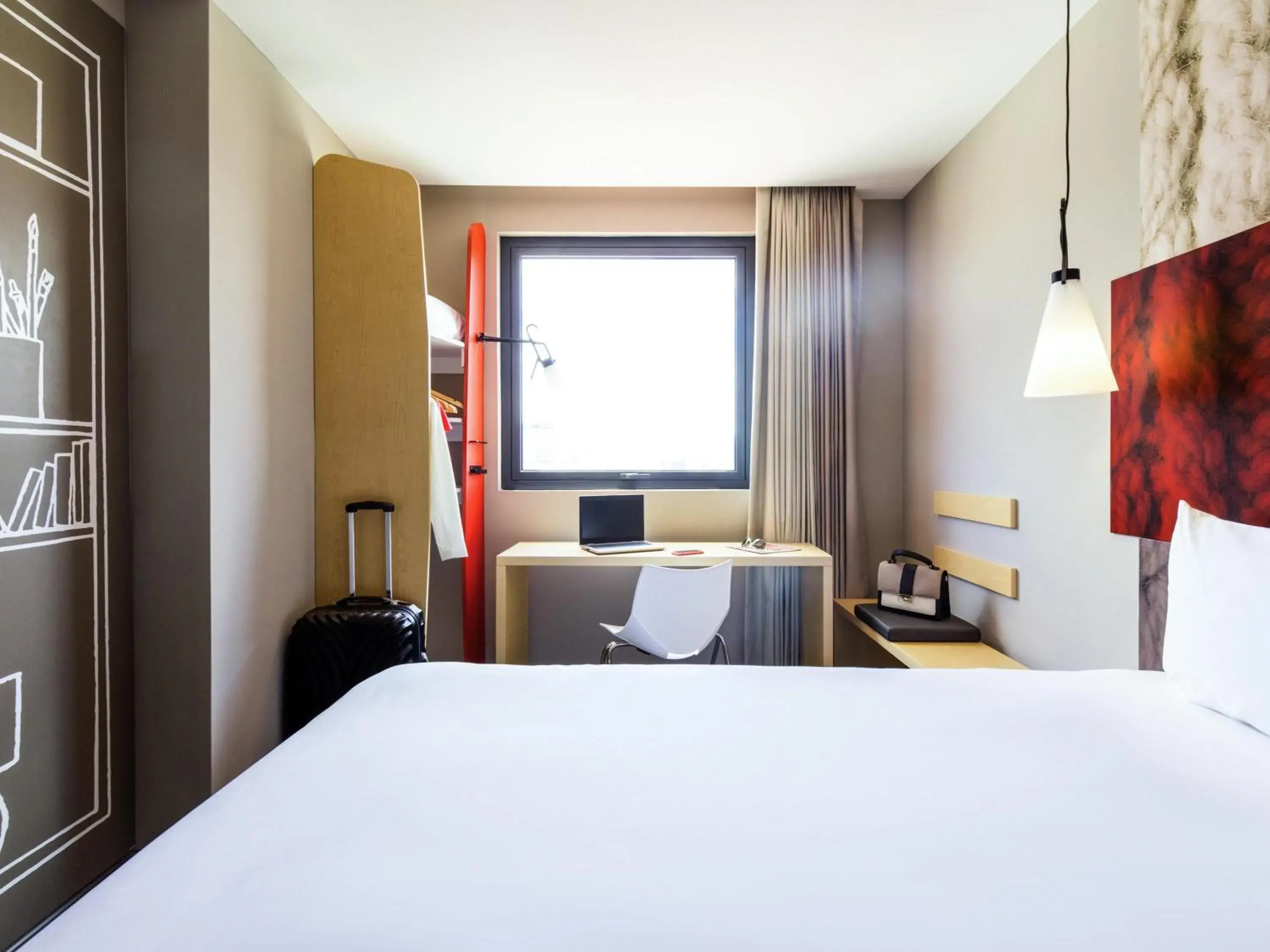 Bedroom, Bed in ibis Tijuana Bedroom, Bed in ibis Tijuana