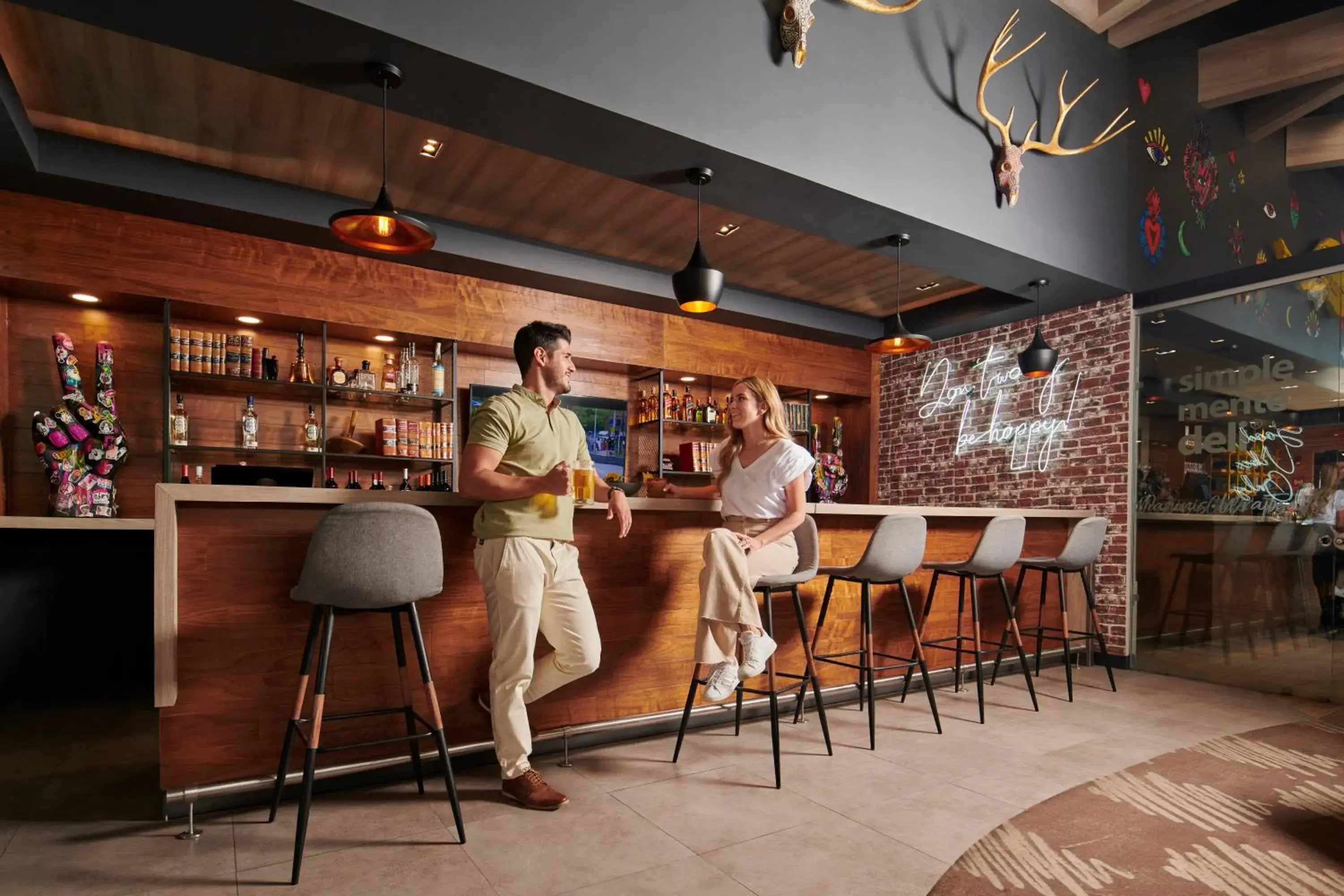 Lounge or bar in Ibis Torreon Lounge or bar in Ibis Torreon