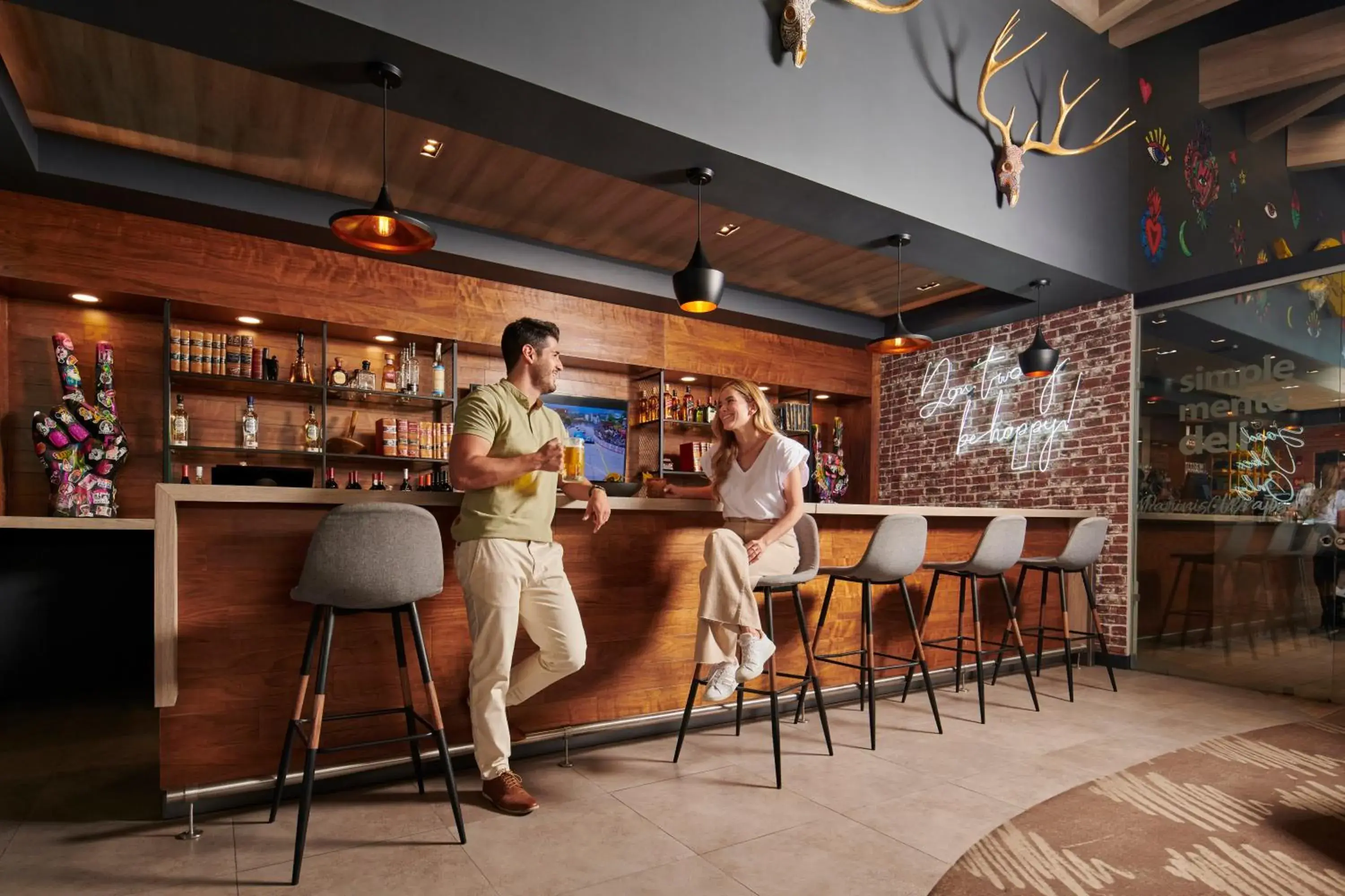 Lounge or bar in Ibis Torreon Lounge or bar in Ibis Torreon
