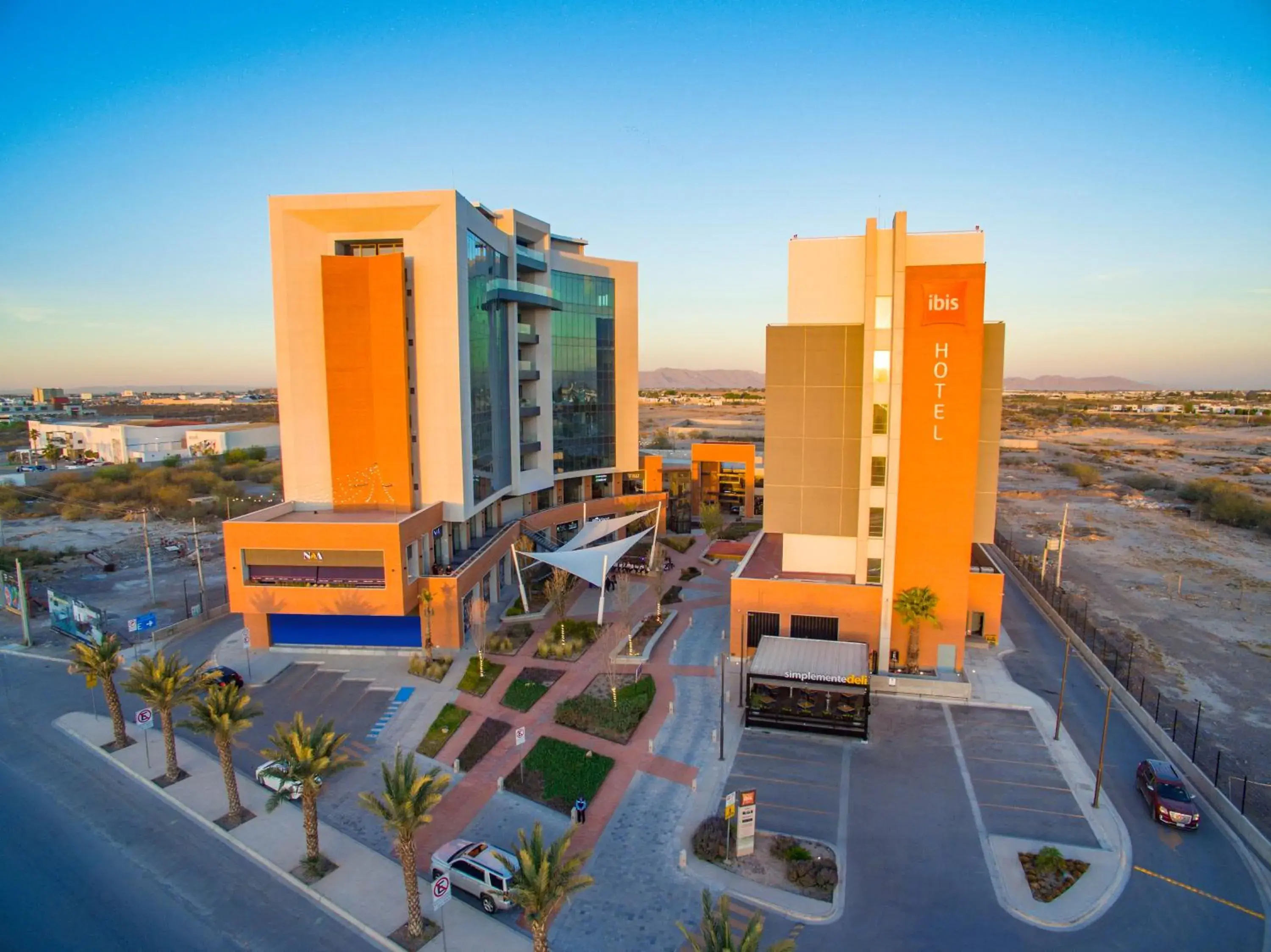 Property building in Ibis Torreon Property building in Ibis Torreon