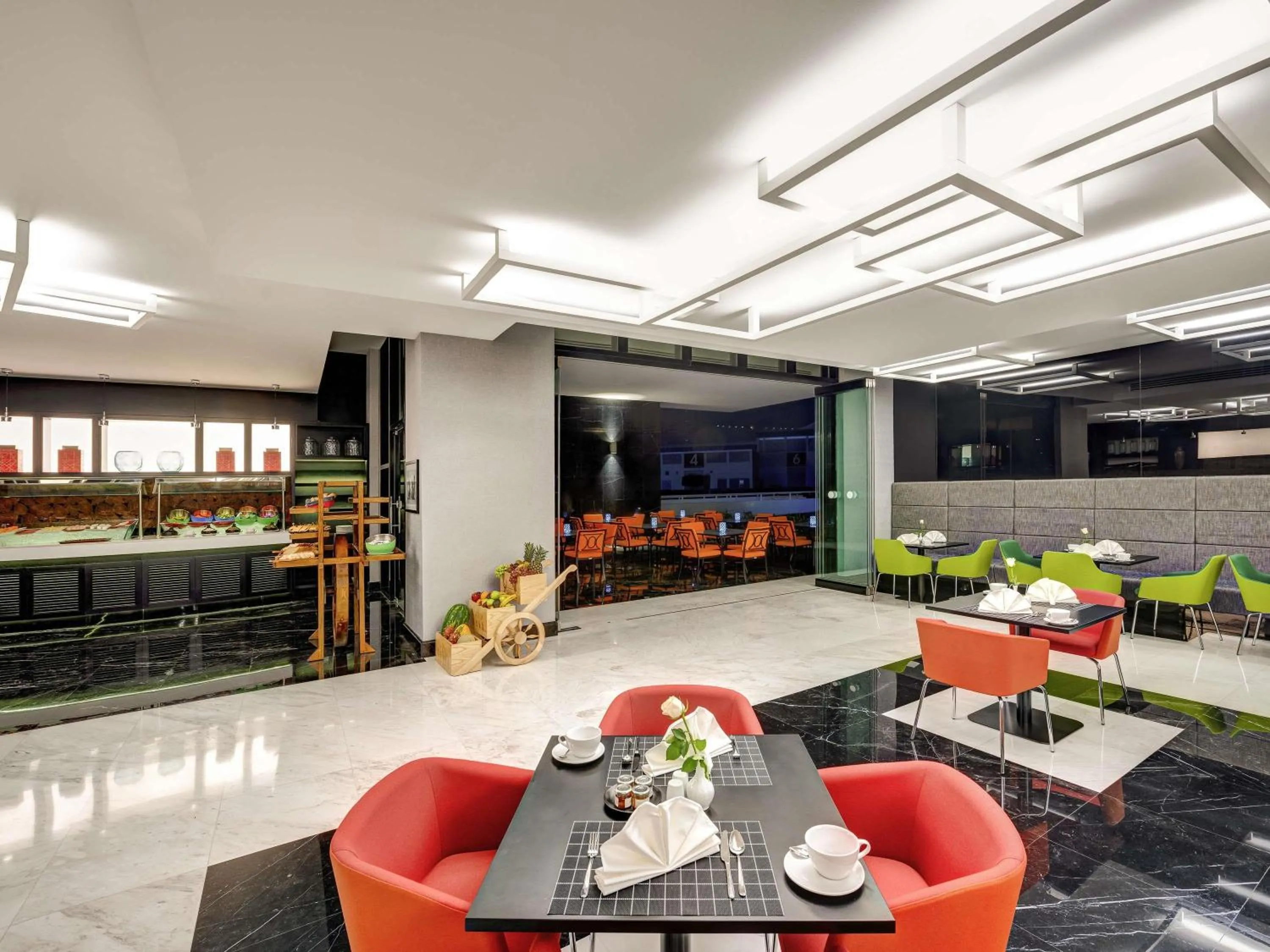 Restaurant/places to eat in Novotel Sharjah Expo Centre