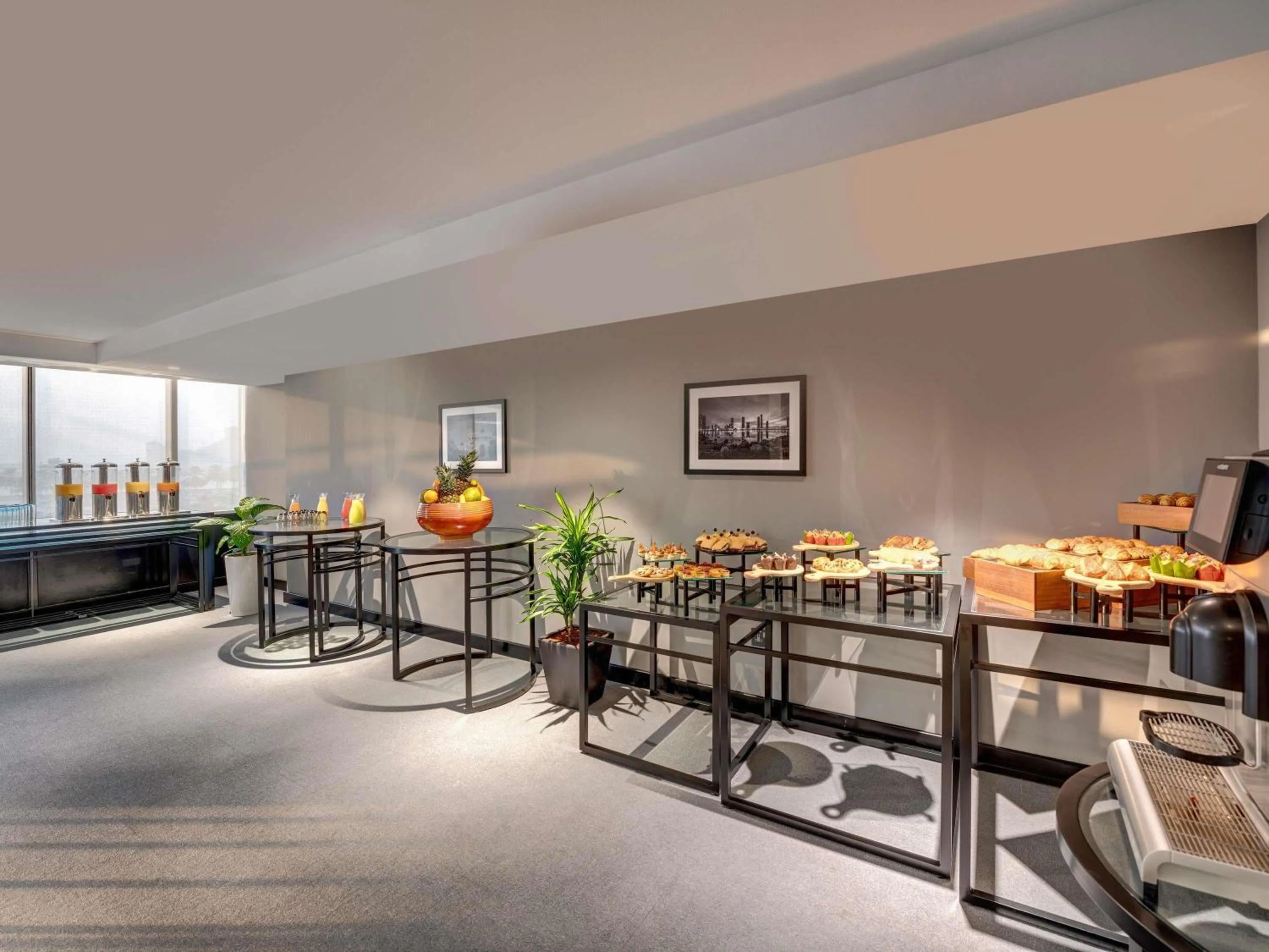 Meeting/conference room in Novotel Sharjah Expo Centre