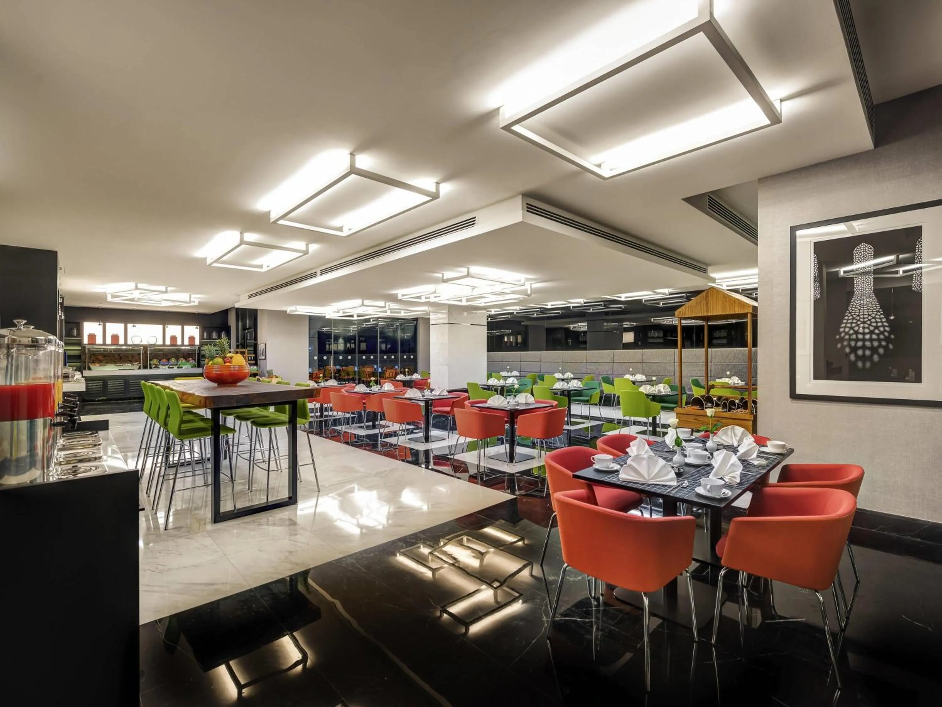 Restaurant/places to eat in Novotel Sharjah Expo Centre