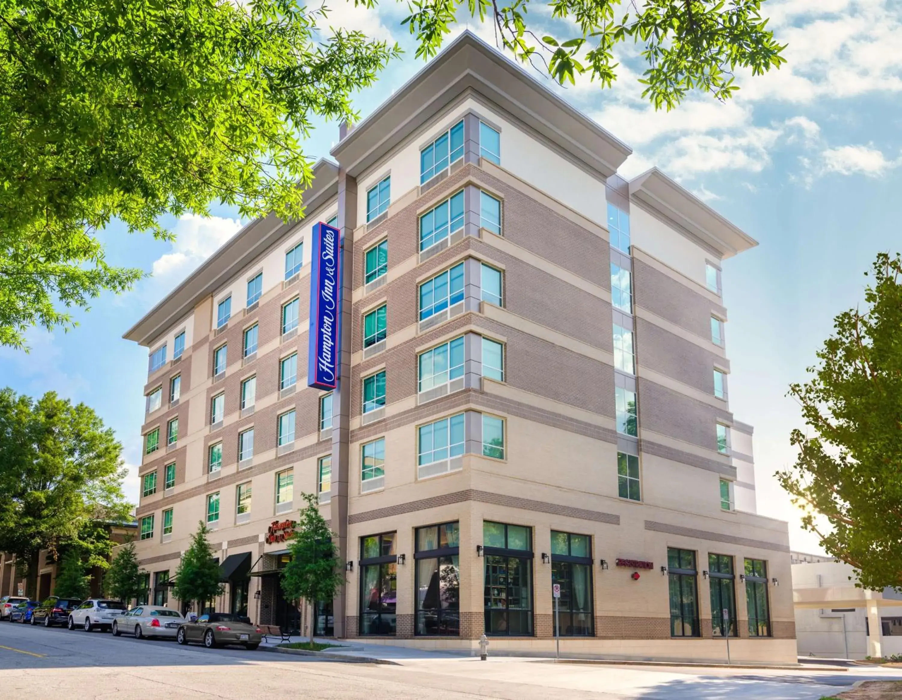 Property building in Hampton Inn & Suites Atlanta Decatur/Emory Property building in Hampton Inn & Suites Atlanta Decatur/Emory