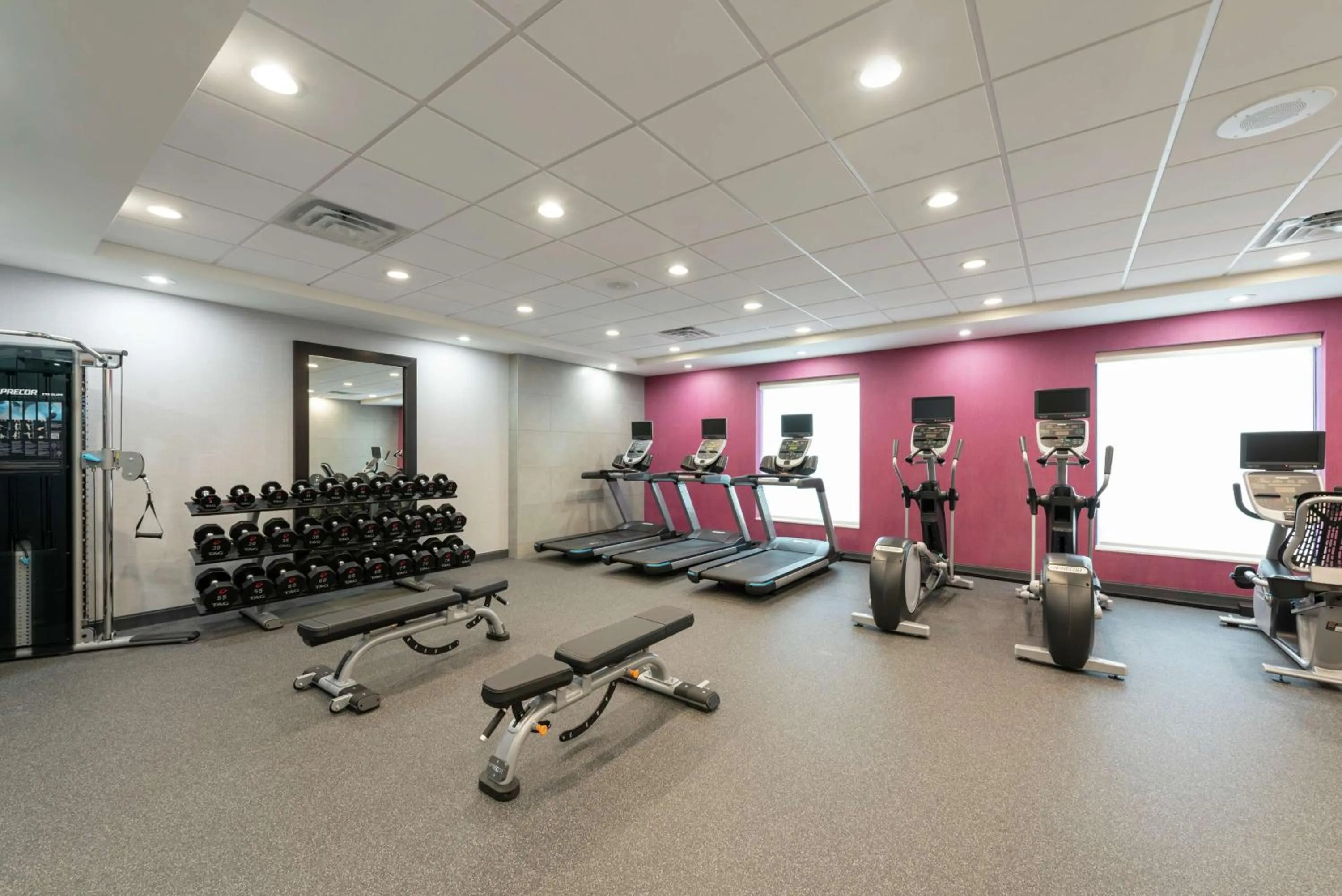 Fitness centre/facilities in Home2 Suites By Hilton Indianapolis Airport