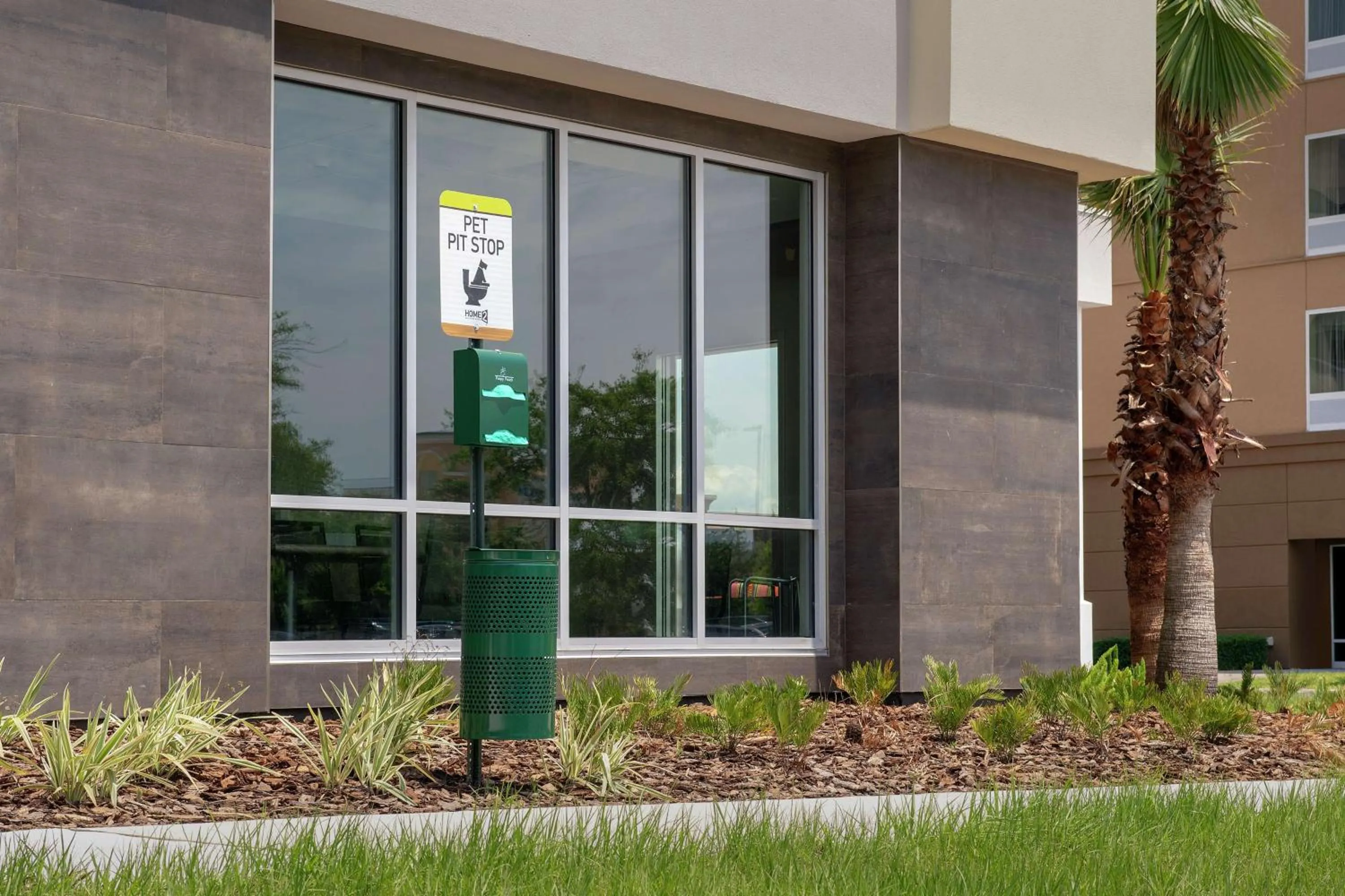 Property building in Home2 Suites by Hilton Lakeland South Polk Parkway