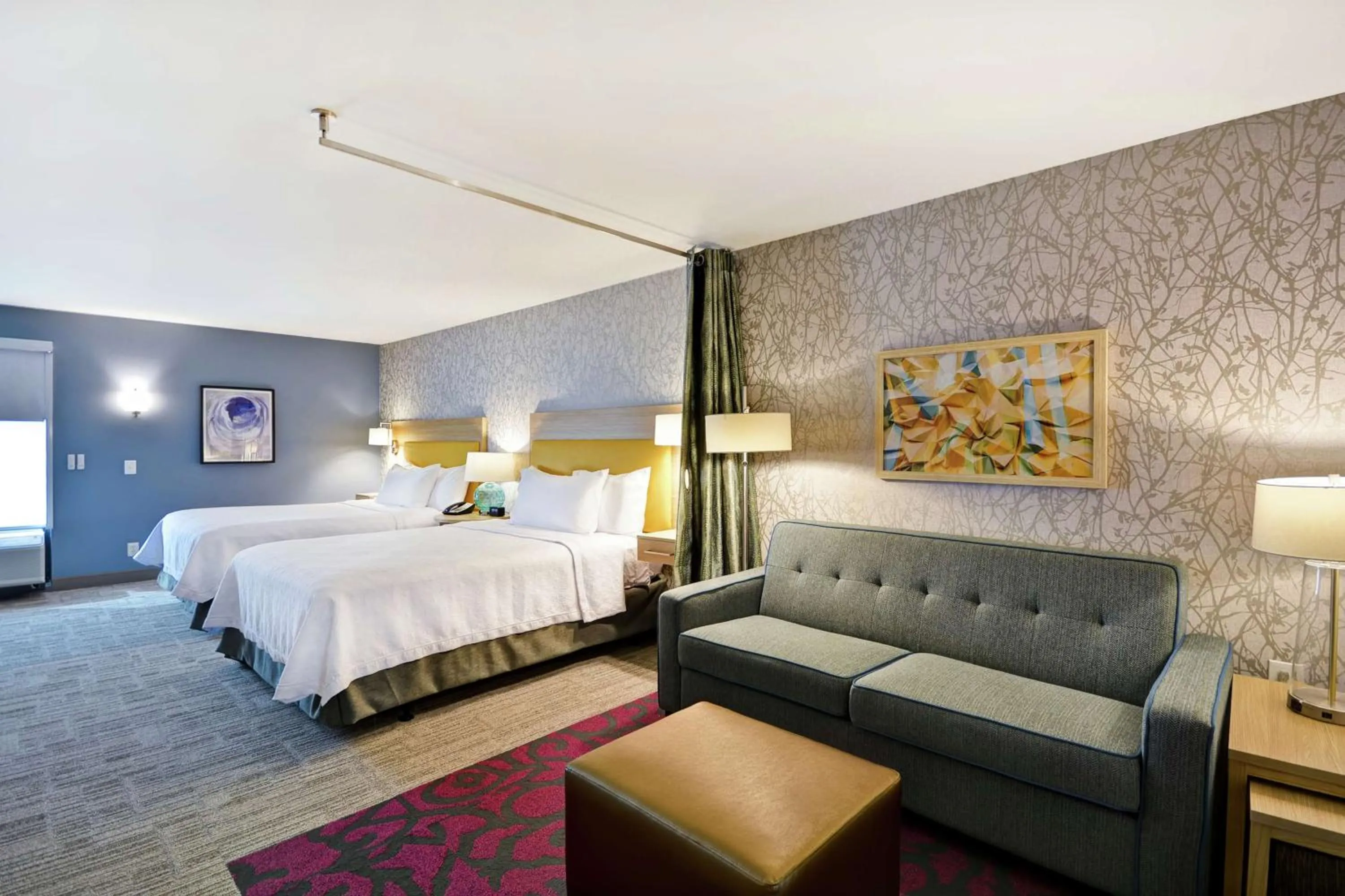 Living room, Bed in Home2 Suites By Hilton Warner Robins