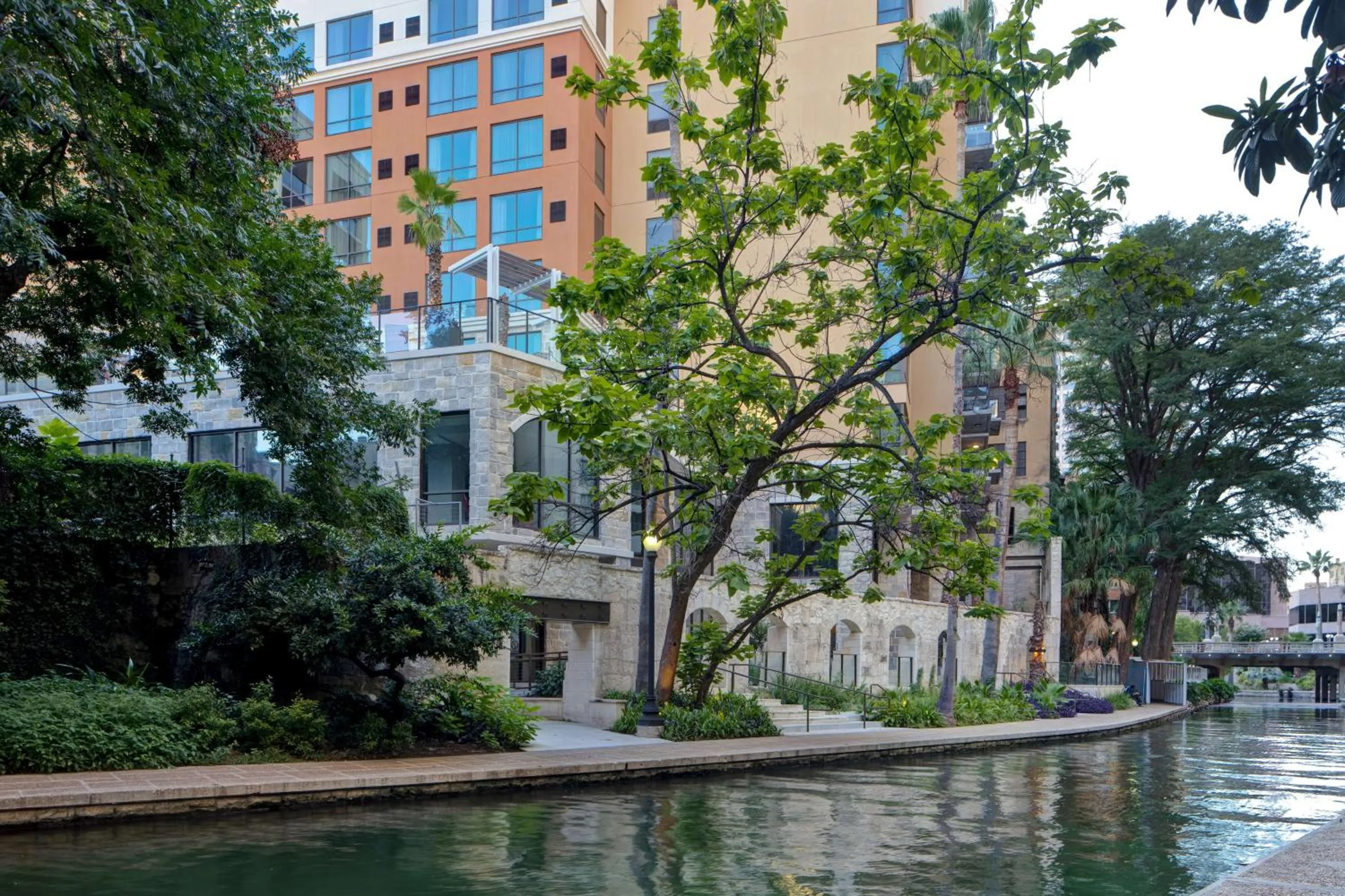 Property building in Hampton Inn & Suites San Antonio Riverwalk