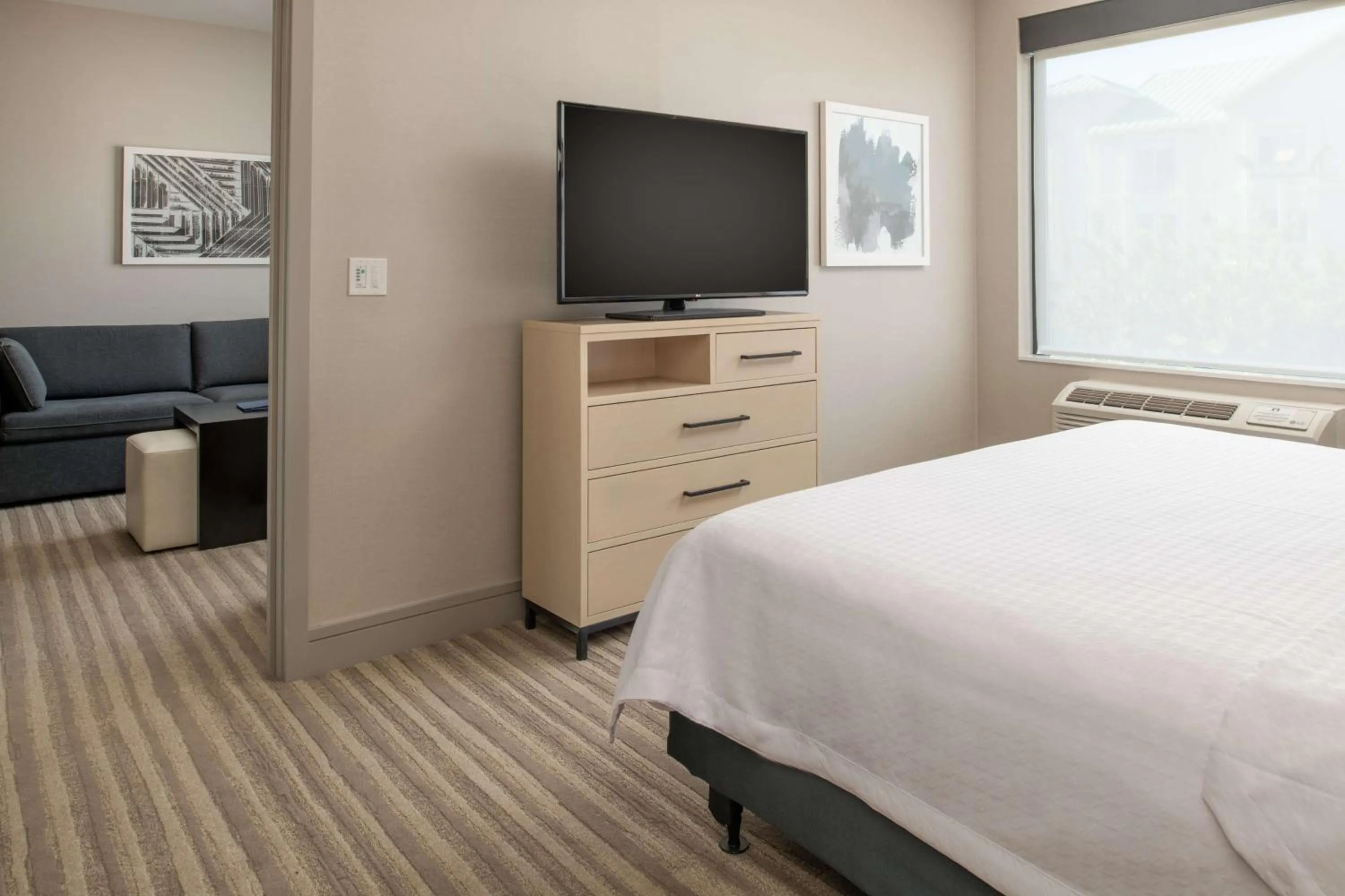 Bed in Homewood Suites By Hilton Belmont