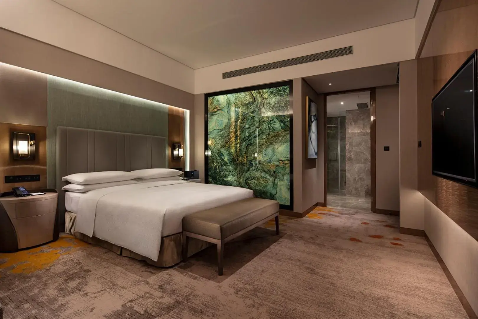 Bedroom, Bed in Hilton Taizhou Bedroom, Bed in Hilton Taizhou