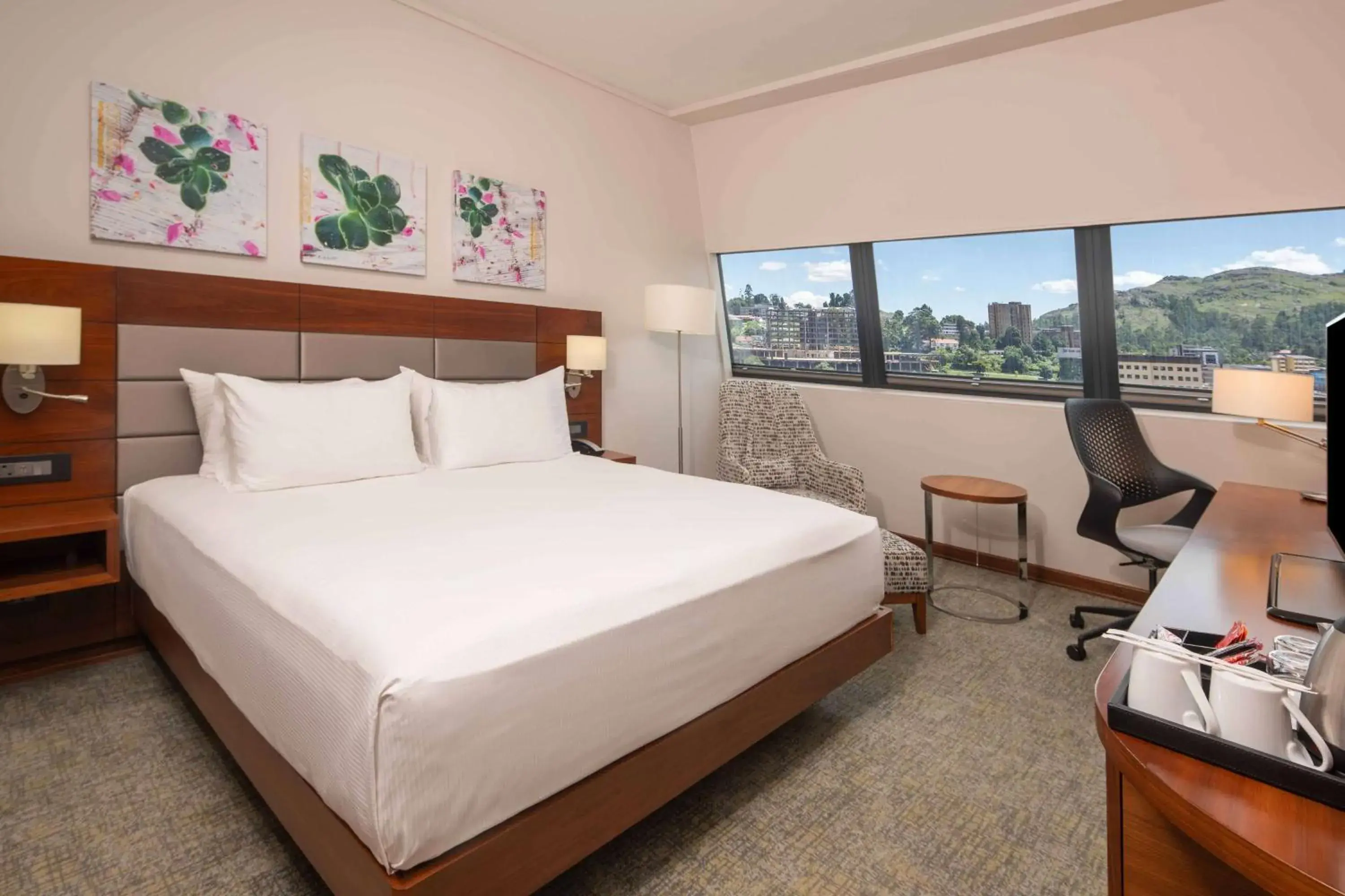 View (from property/room), Bed in Hilton Garden Inn Mbabane View (from property/room), Bed in Hilton Garden Inn Mbabane