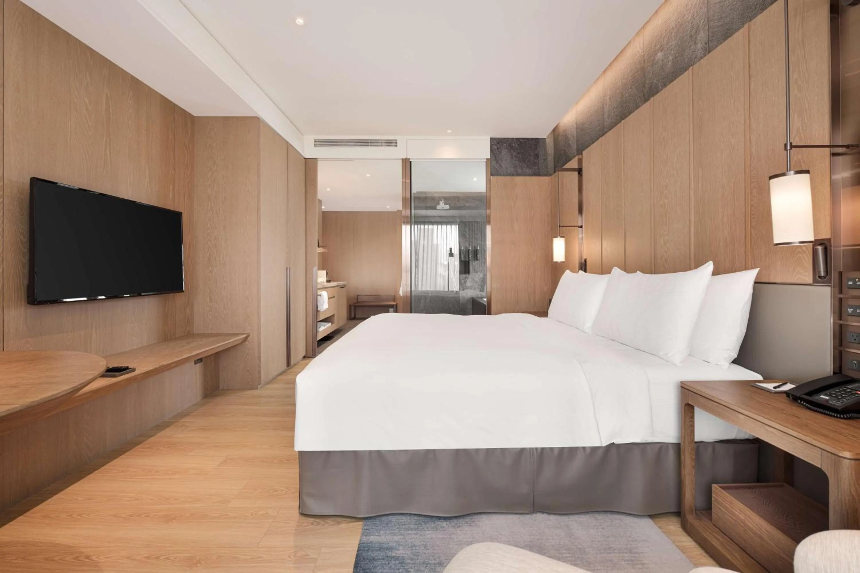 Bedroom, Bed in DoubleTree by Hilton Taipei Zhongshan