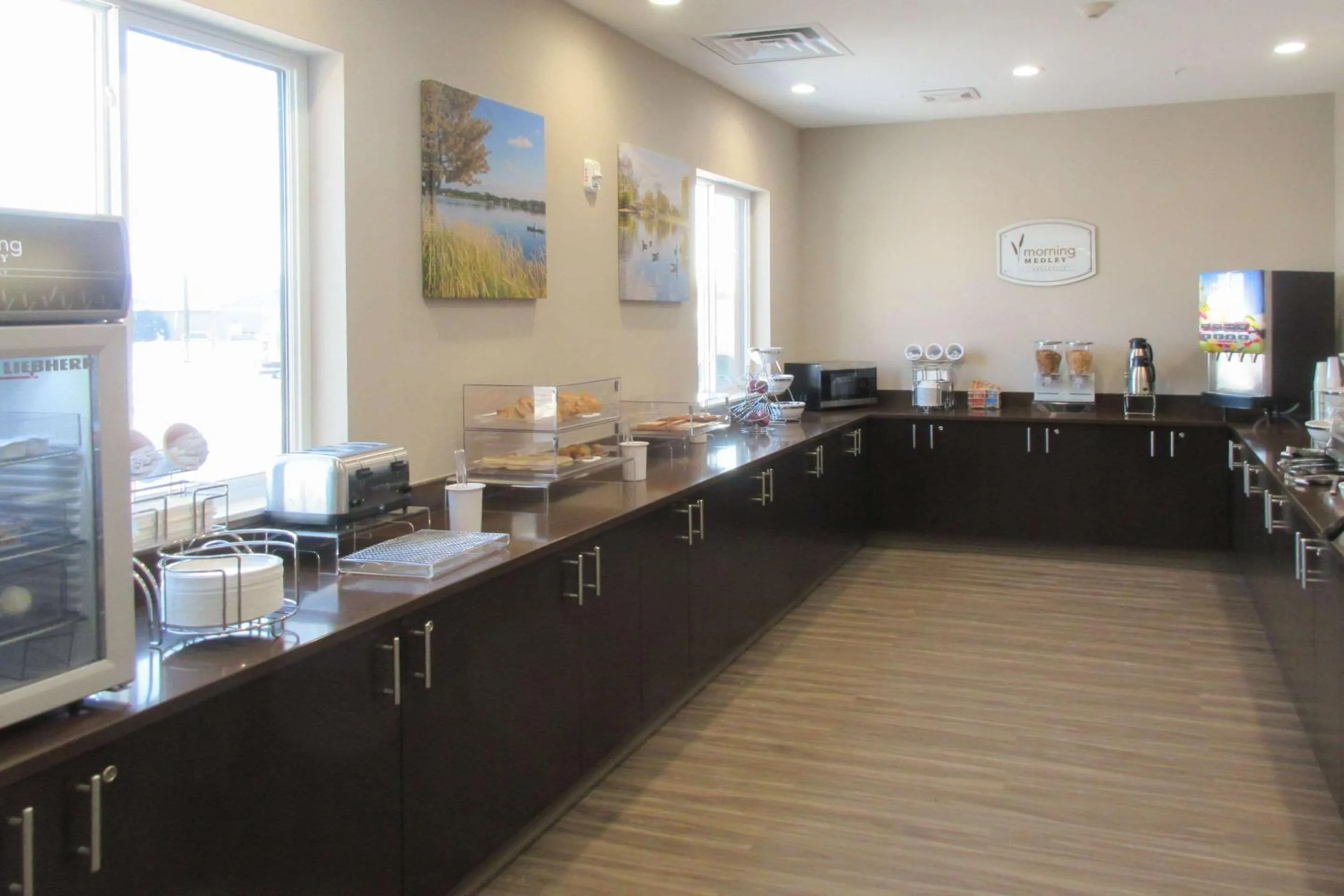 Restaurant/places to eat in Sleep Inn & Suites Oregon - Madison