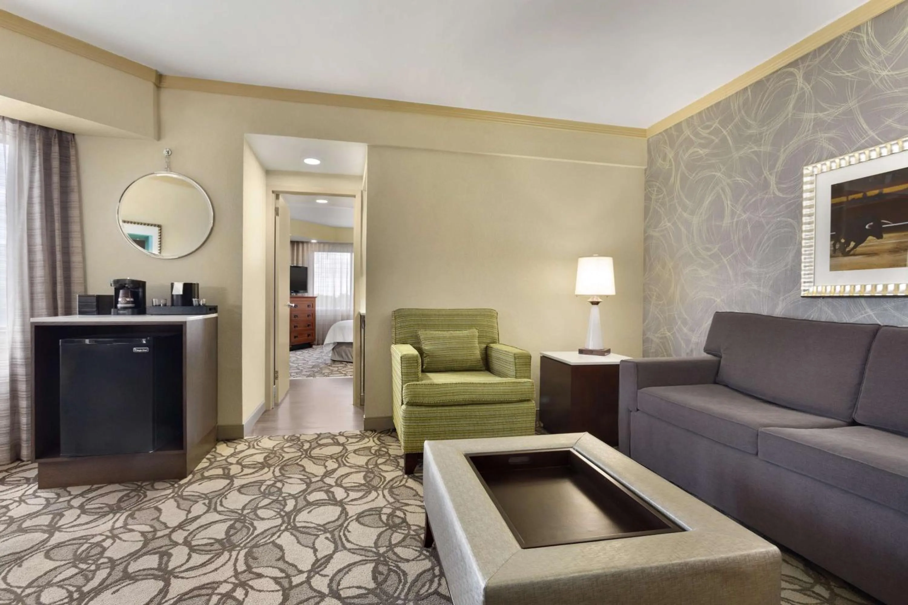 Living room in Embassy Suites San Antonio Airport