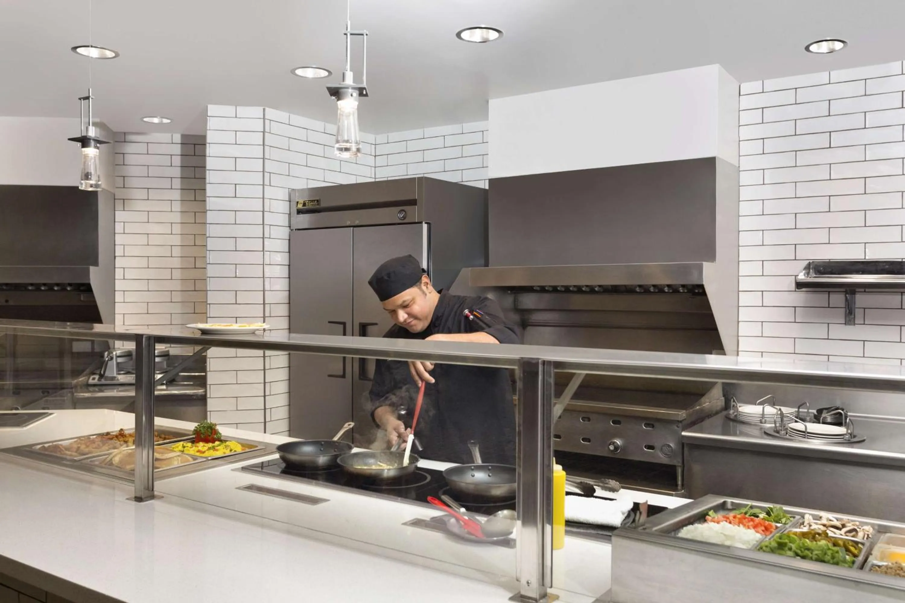 Restaurant/places to eat in Embassy Suites San Antonio Airport