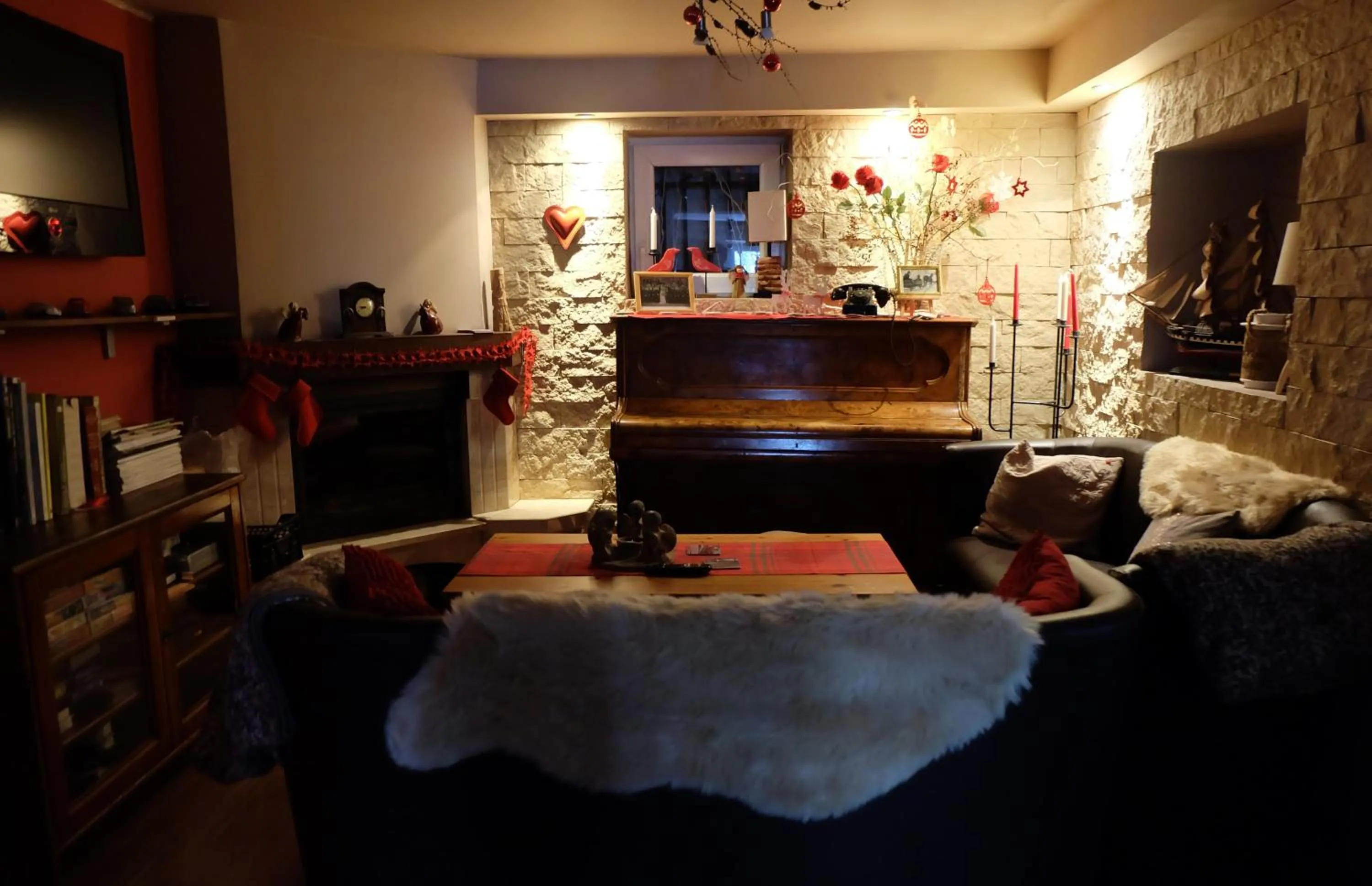 Communal lounge/ TV room in Willa Pod Aniołem - Pokoje Gościnne & Apartamenty z widokiem na góry