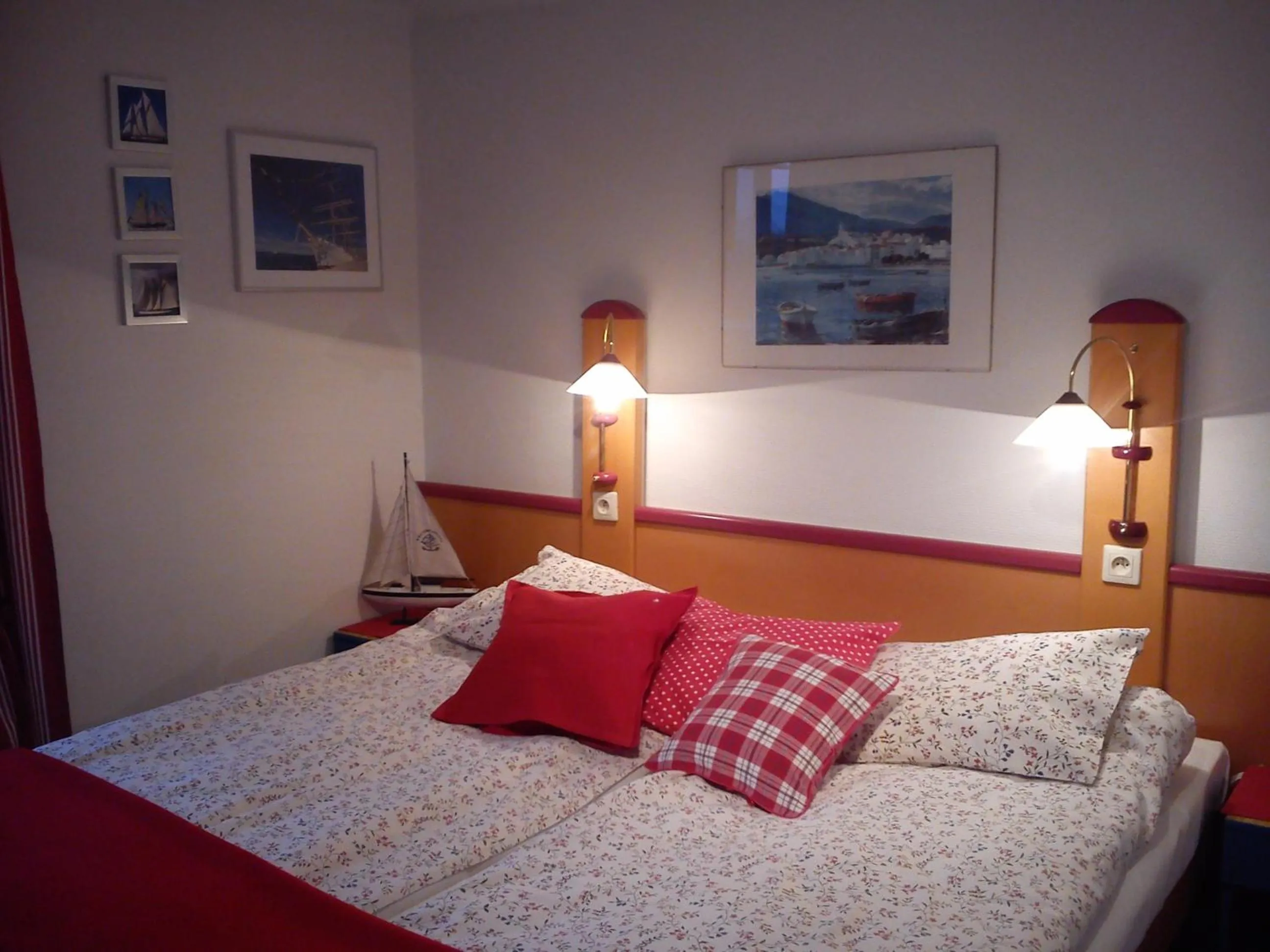 Photo of the whole room, Bed in Willa Pod Aniołem - Pokoje Gościnne & Apartamenty z widokiem na góry