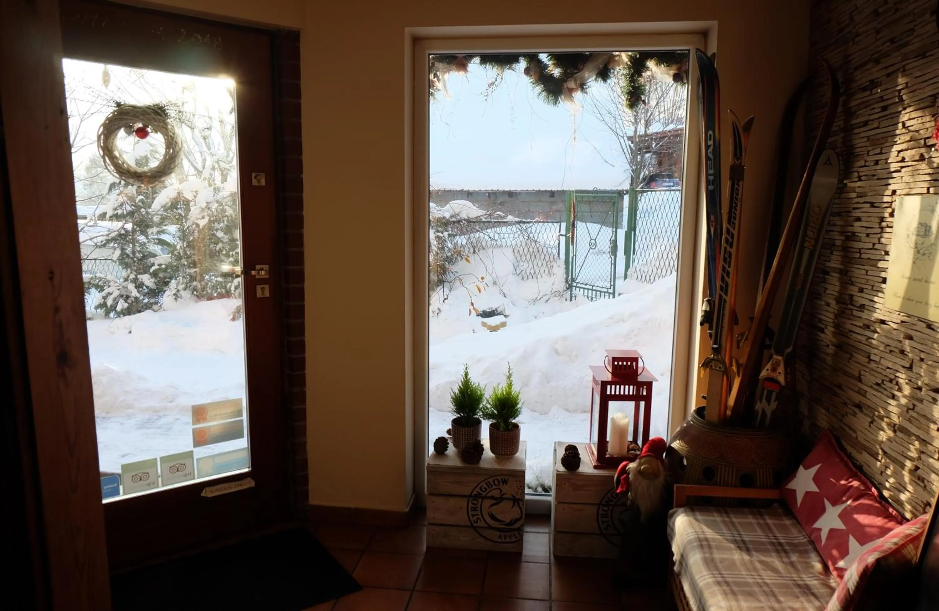 Facade/entrance in Willa Pod Aniołem - Pokoje Gościnne & Apartamenty z widokiem na góry