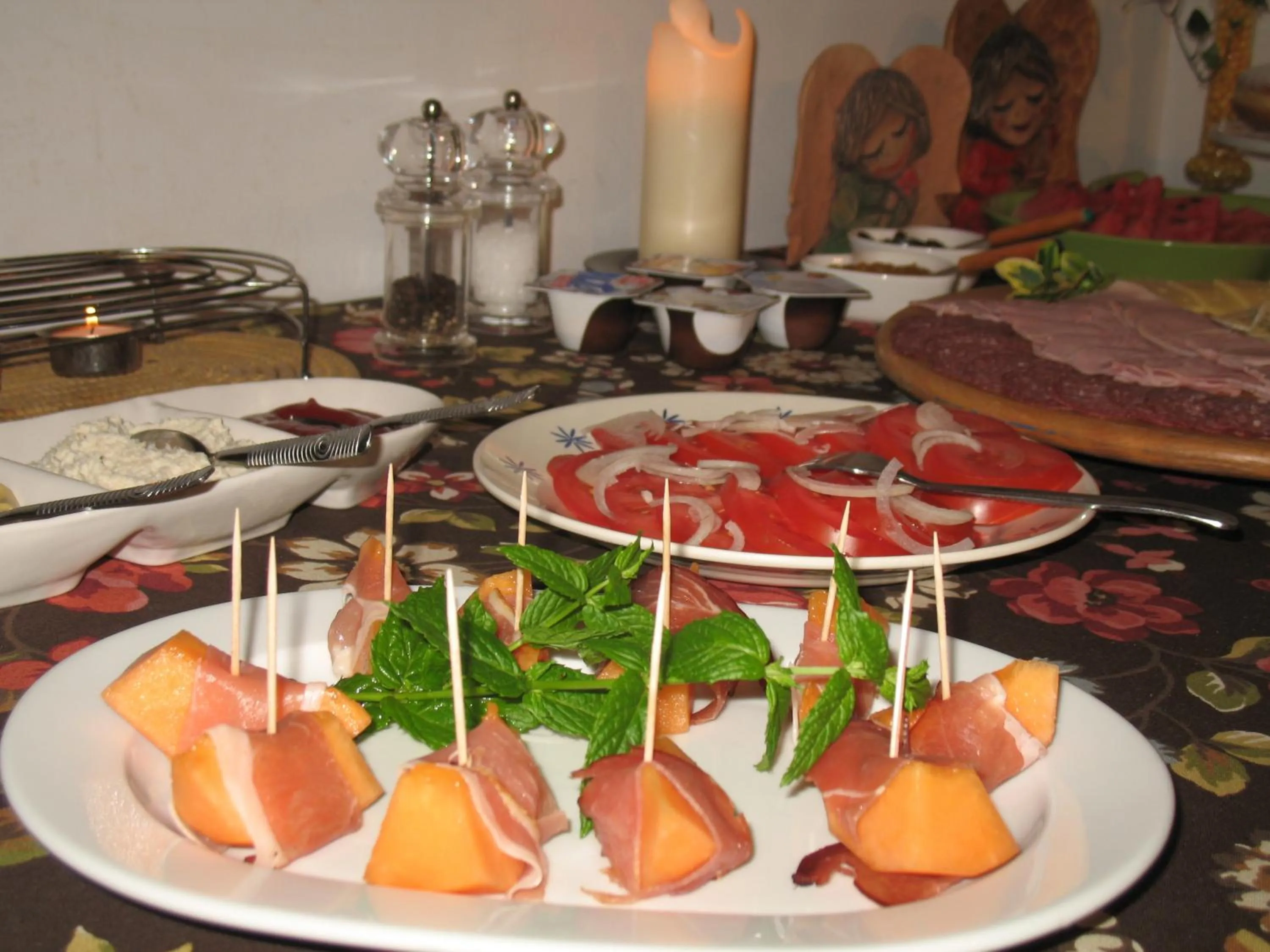 Buffet breakfast in Willa Pod Aniołem - Pokoje Gościnne & Apartamenty z widokiem na góry