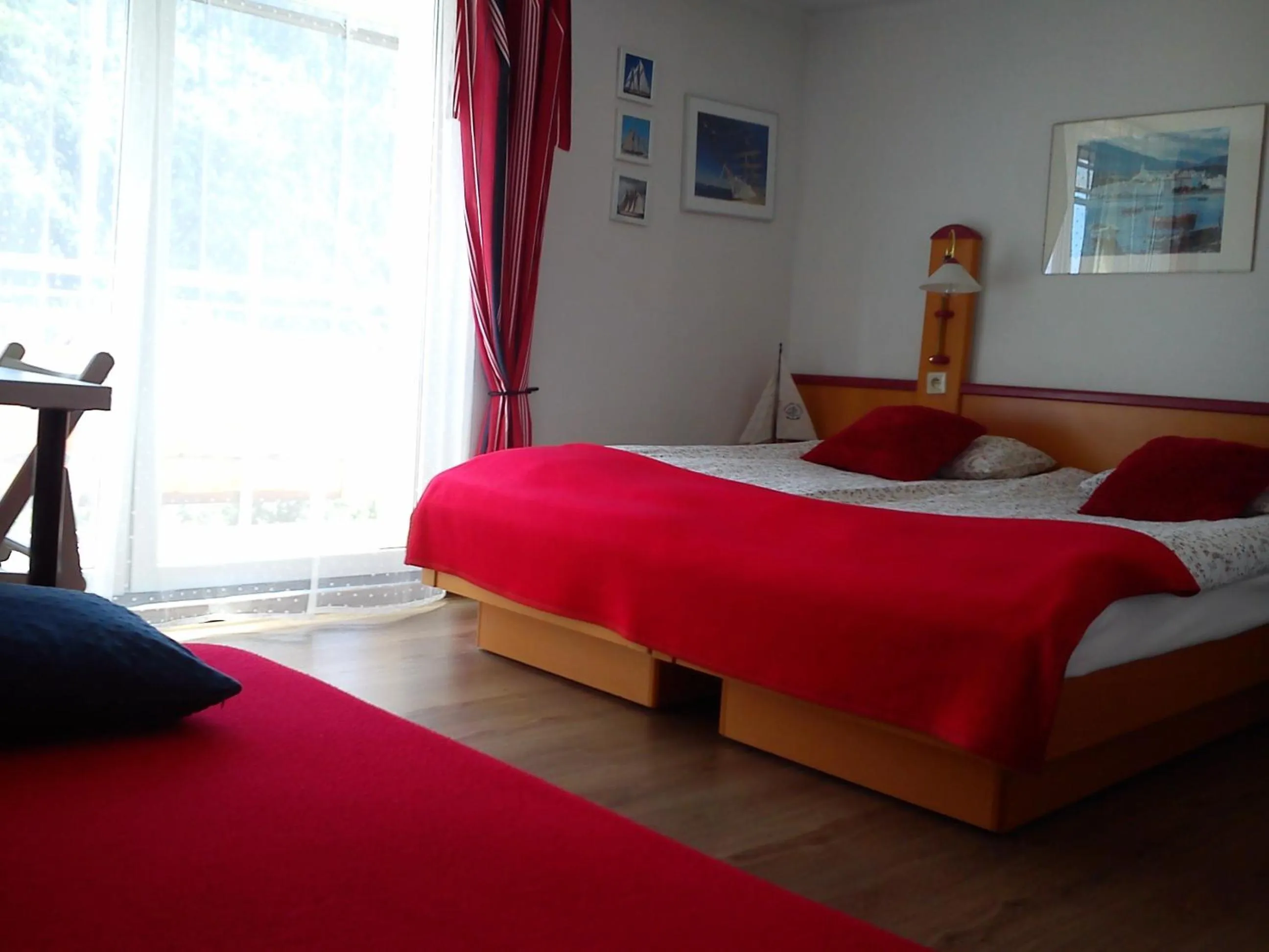 Bedroom, Bed in Willa Pod Aniołem - Pokoje Gościnne & Apartamenty z widokiem na góry