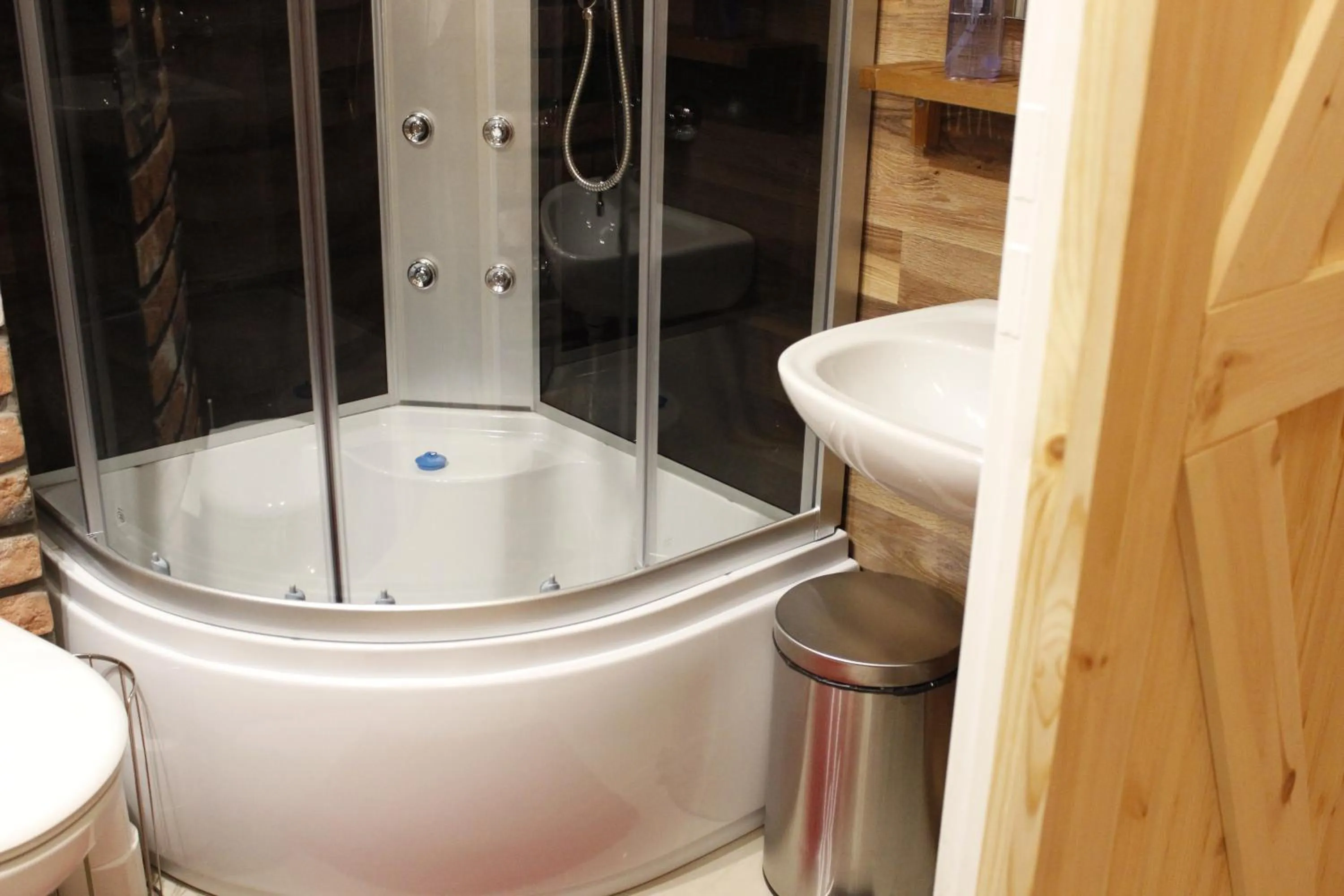 Bathroom in Willa Pod Aniołem - Pokoje Gościnne & Apartamenty z widokiem na góry