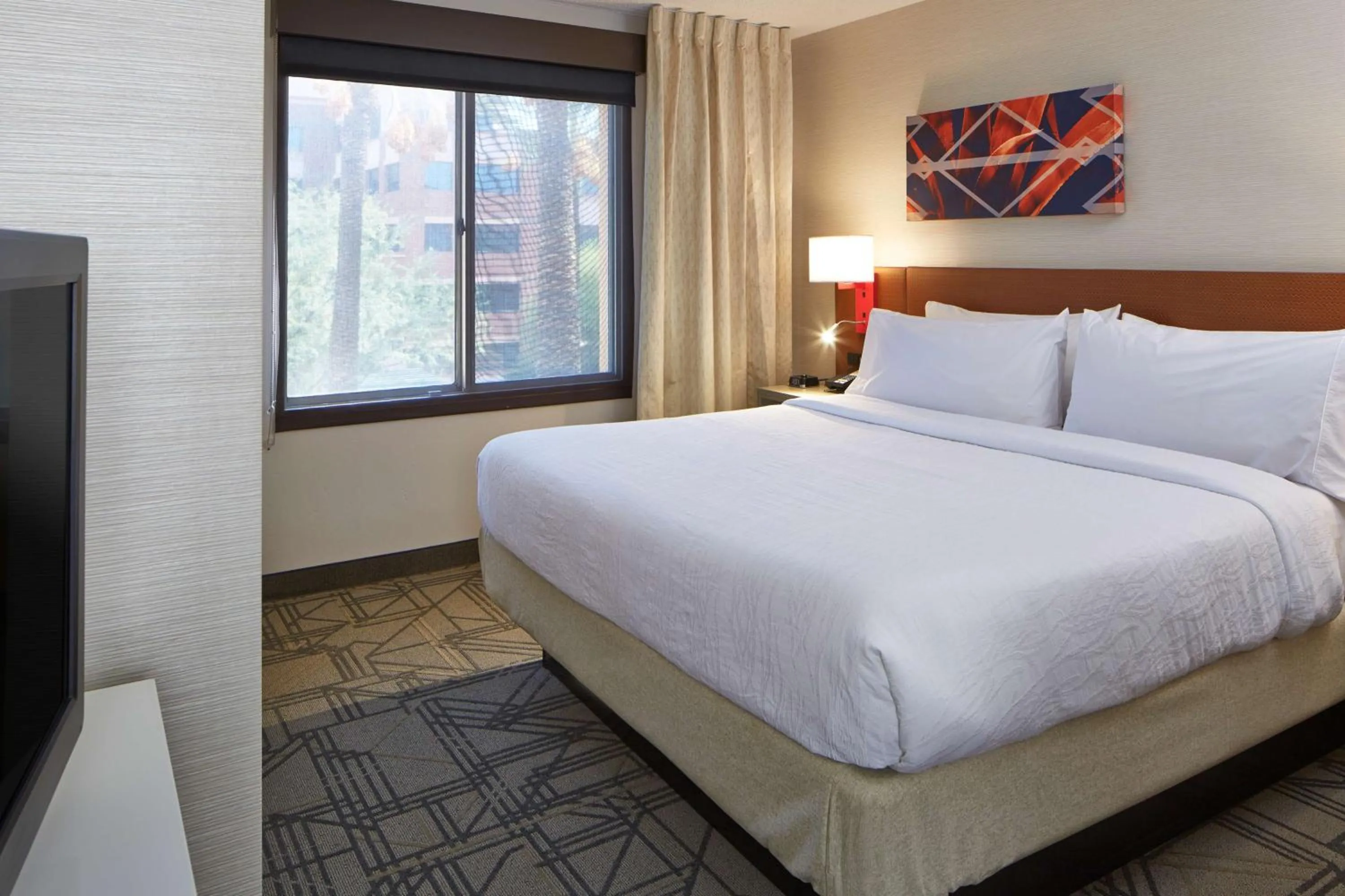 Bed in Hilton Garden Inn Scottsdale Old Town