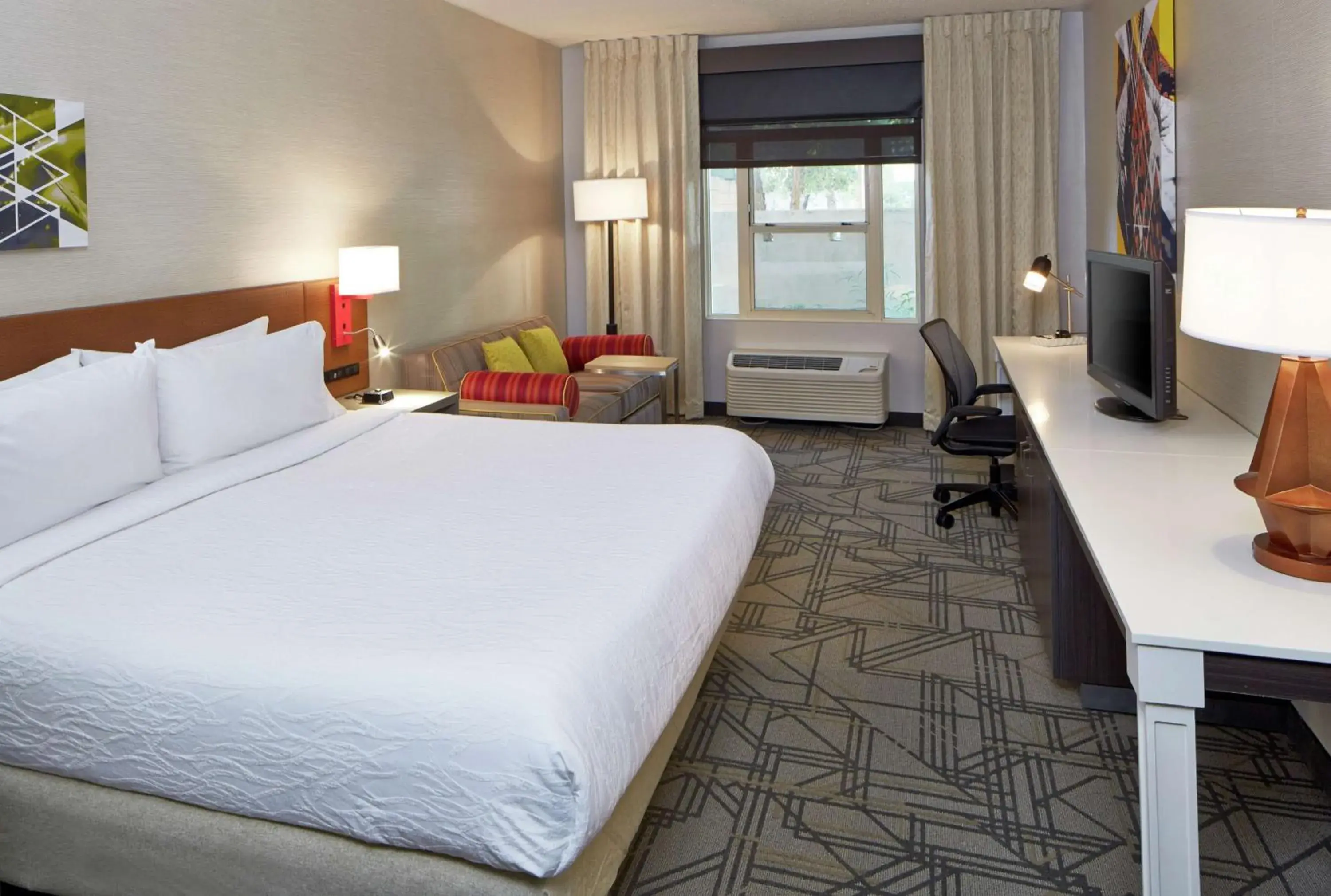 King Room with Sofa Bed - Non-Smoking in Hilton Garden Inn Scottsdale Old Town King Room with Sofa Bed - Non-Smoking in Hilton Garden Inn Scottsdale Old Town