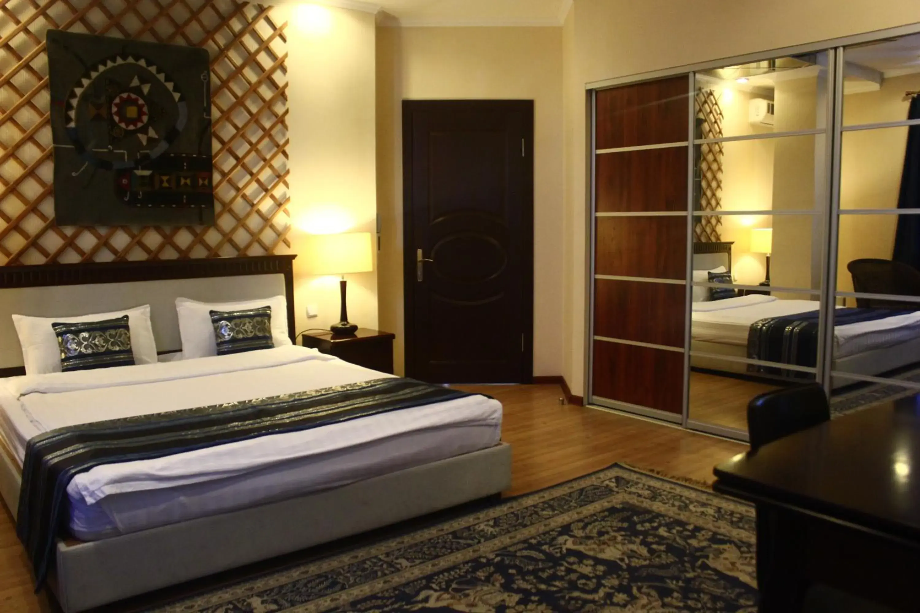 Standard Double Room in Tian-Shan Hotel Standard Double Room in Tian-Shan Hotel