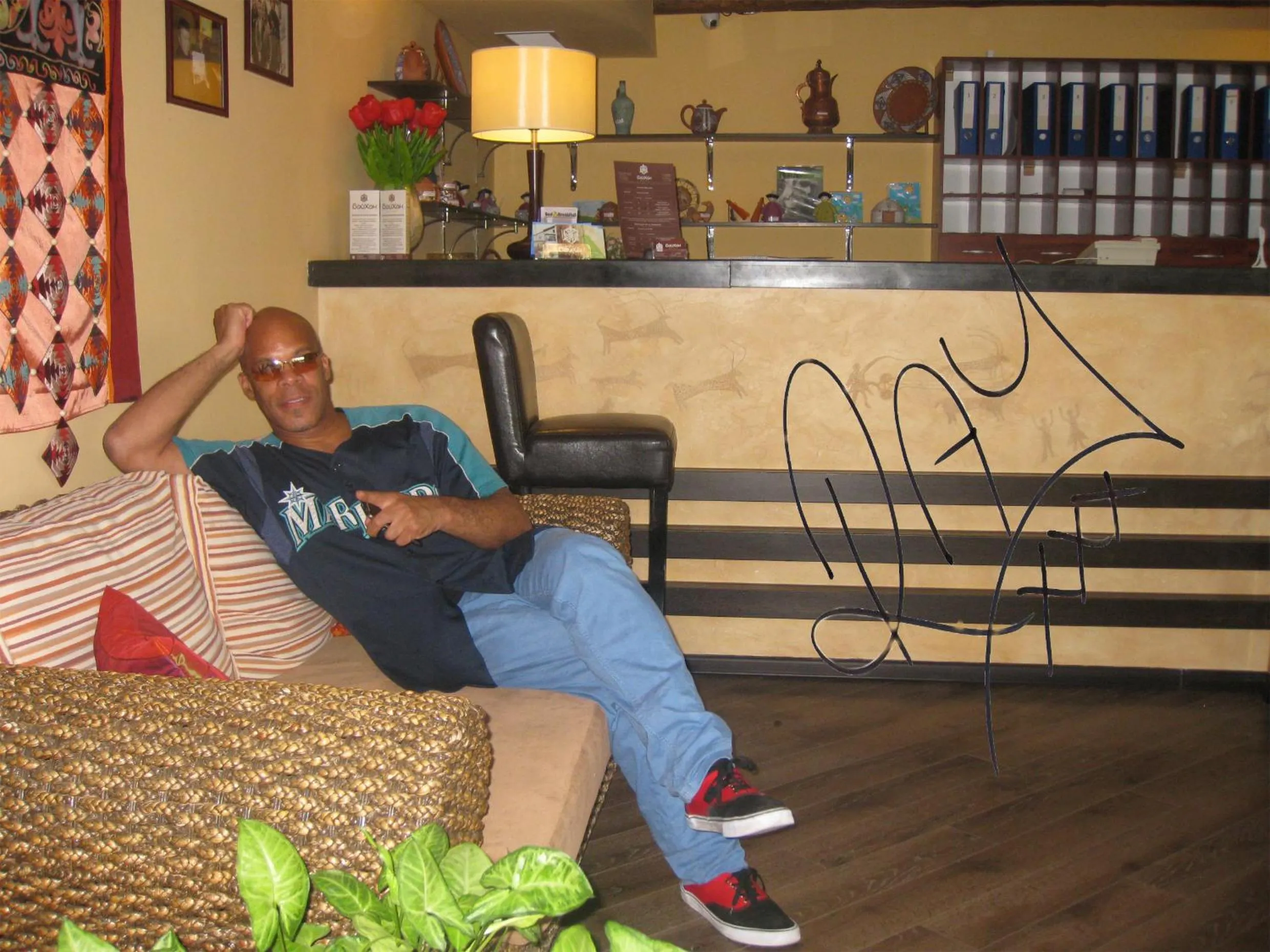 People in Tian-Shan Hotel