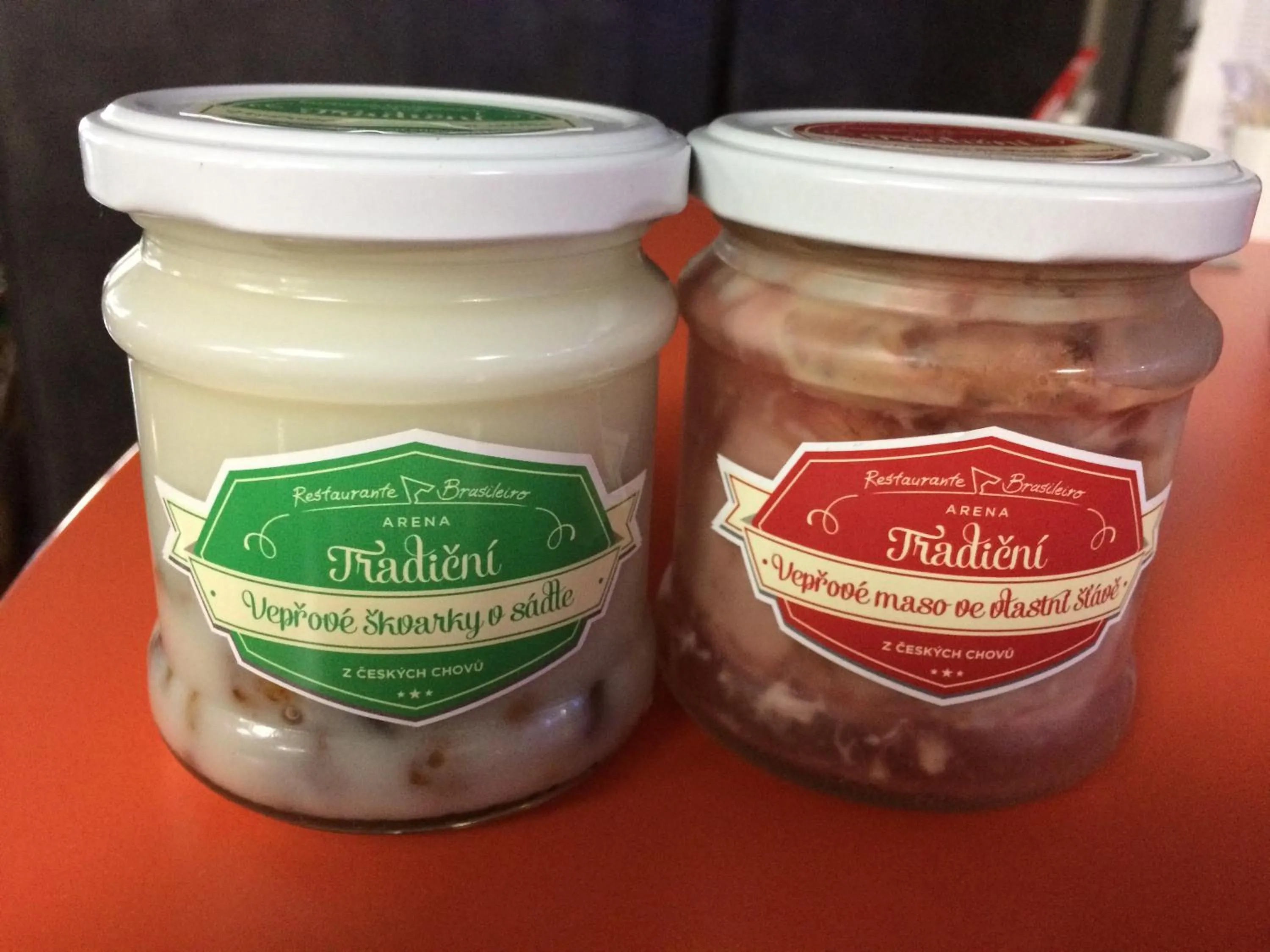 Restaurant/places to eat in Hotel Arena