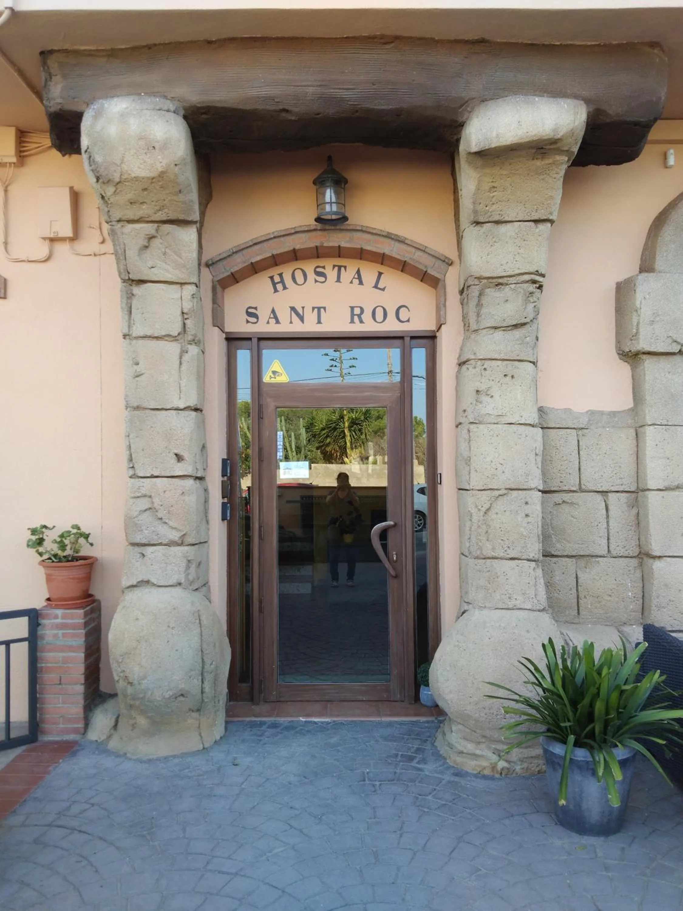 Property building in Hostal Sant Roc