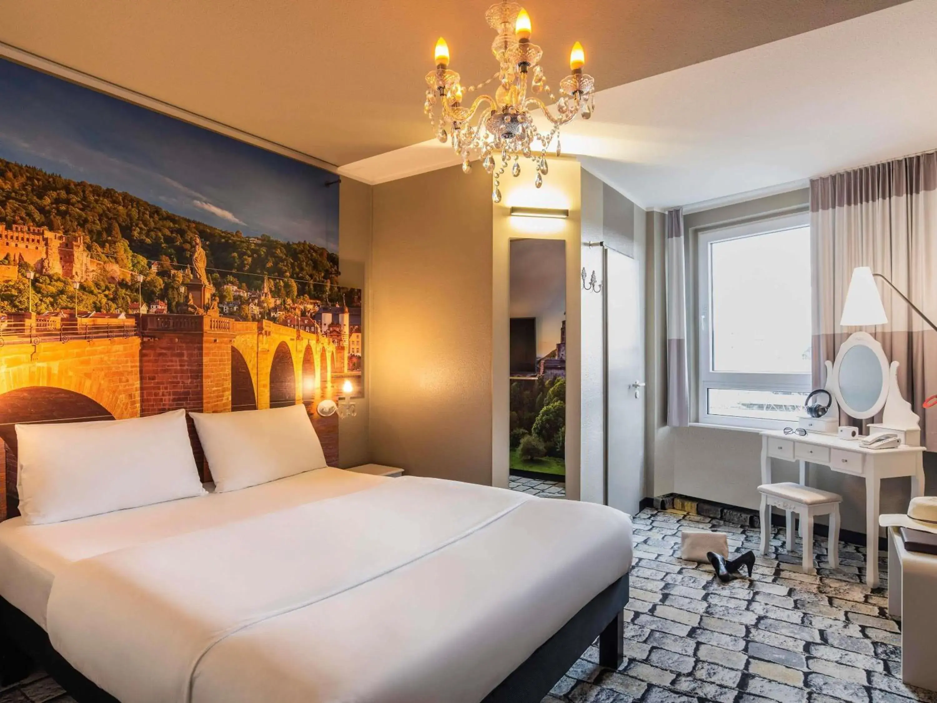 Bedroom, Bed in ibis Heidelberg Hauptbahnhof Bedroom, Bed in ibis Heidelberg Hauptbahnhof