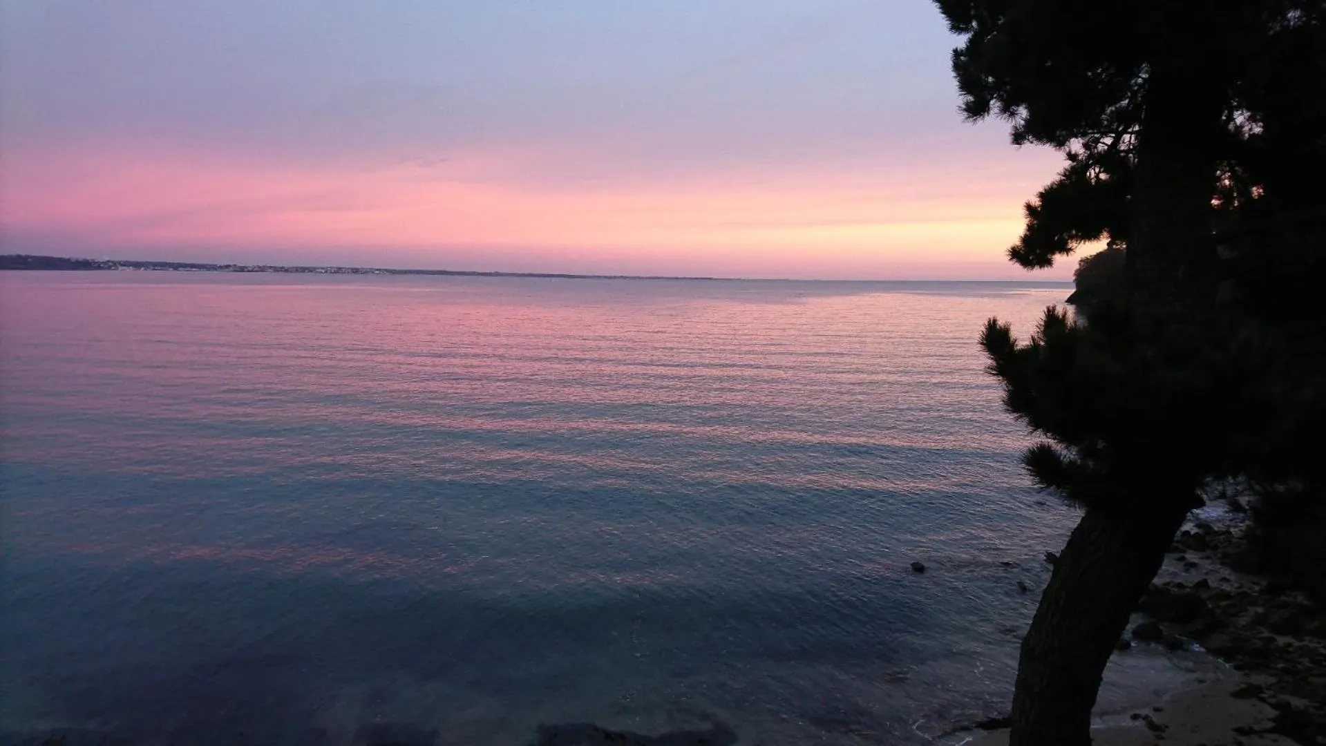 Sunrise in Logis Hotel Belle-Vue