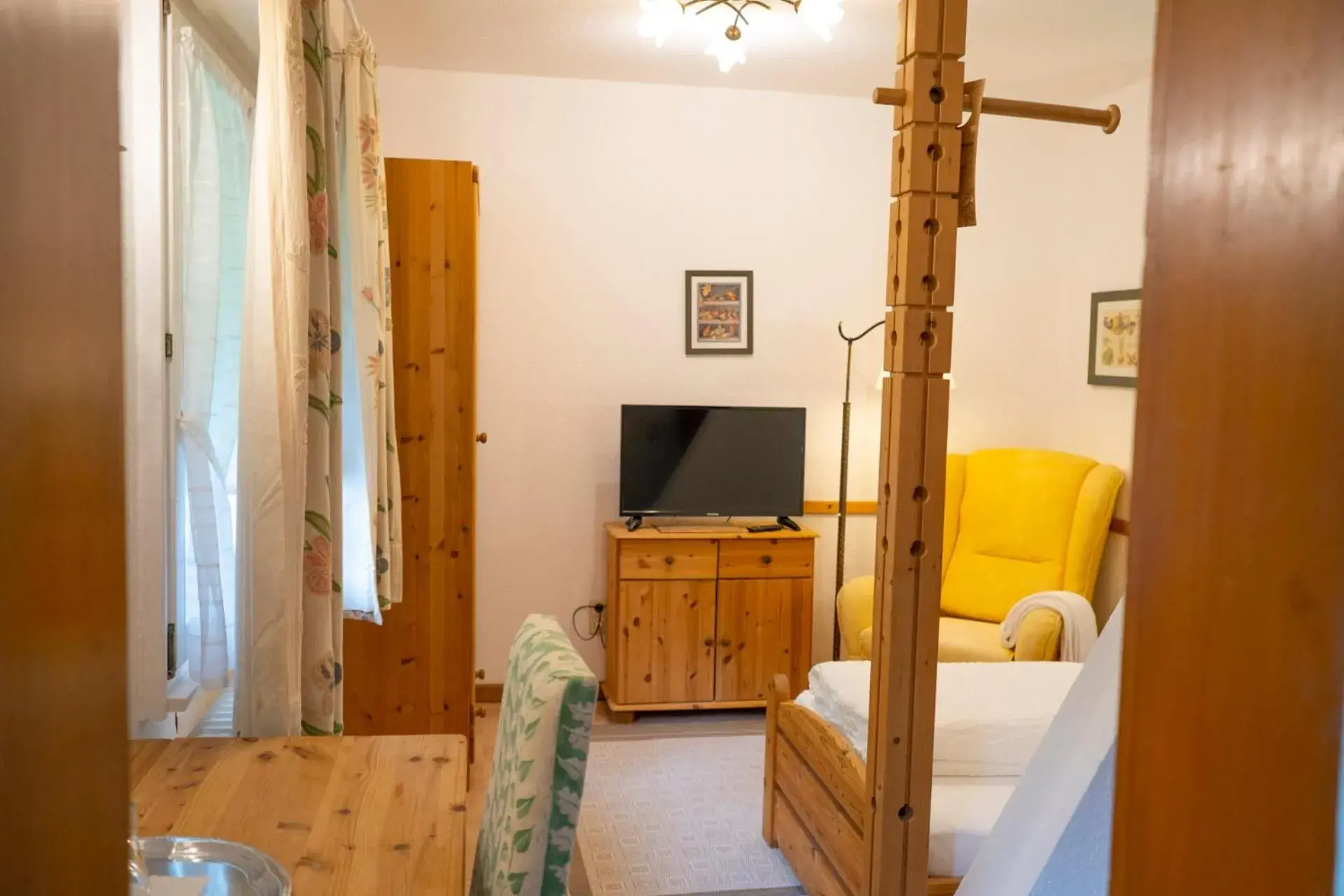 Single Room with Shower in NATURION Hotel Hinterzarten Single Room with Shower in NATURION Hotel Hinterzarten