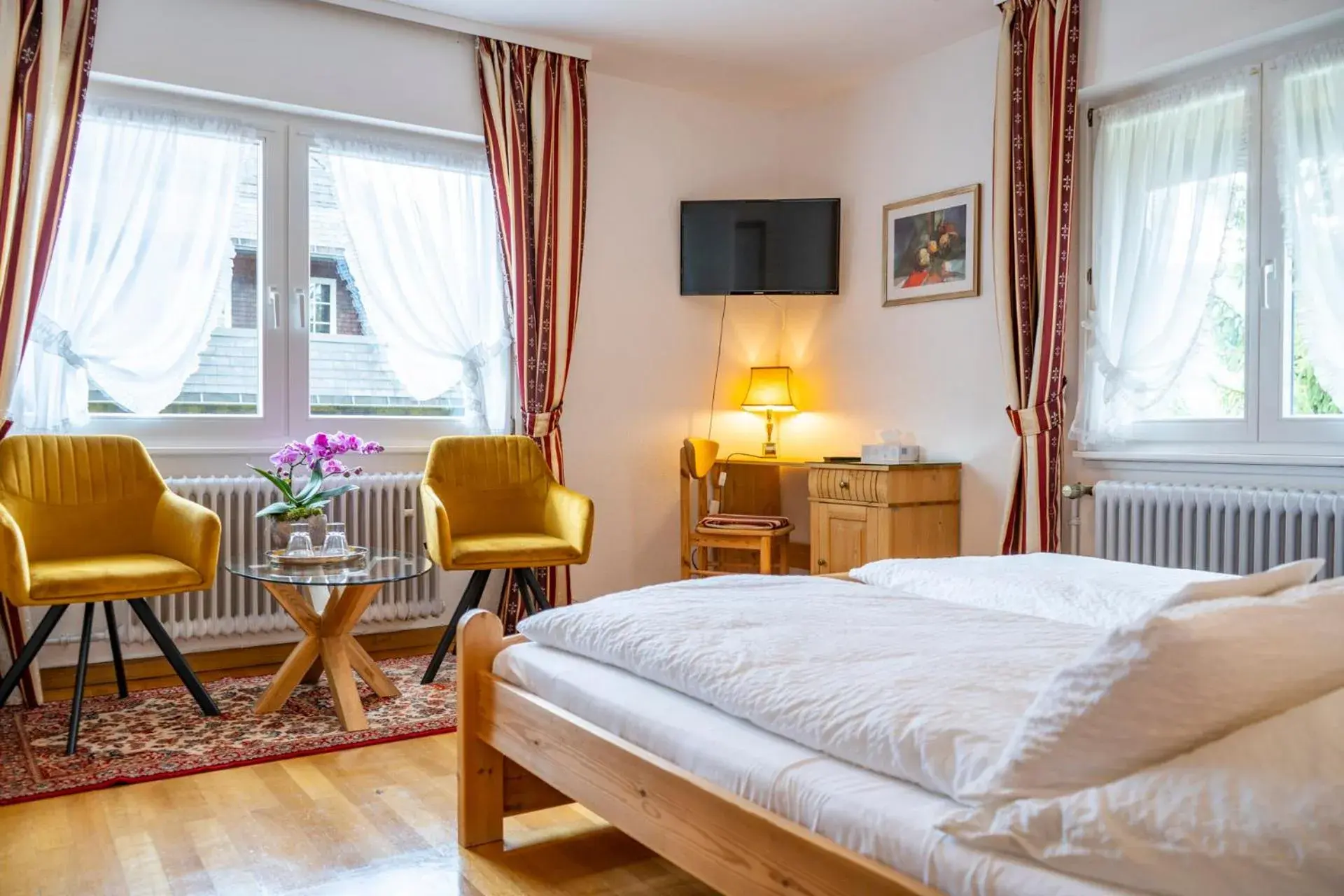 Deluxe Double Room with Bathtub and Balcony in NATURION Hotel Hinterzarten Deluxe Double Room with Bathtub and Balcony in NATURION Hotel Hinterzarten