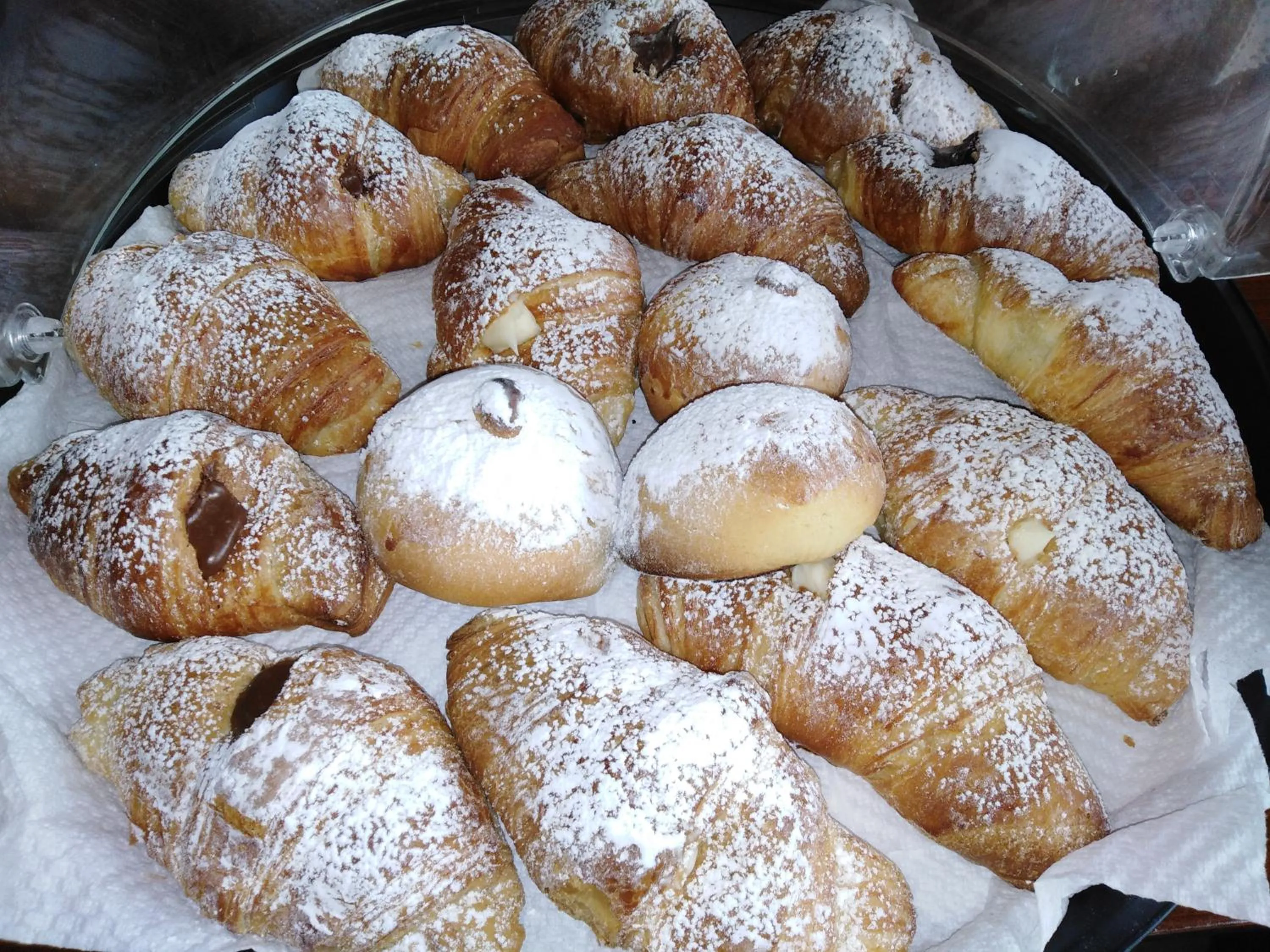 Food and drinks in Primo Hotel