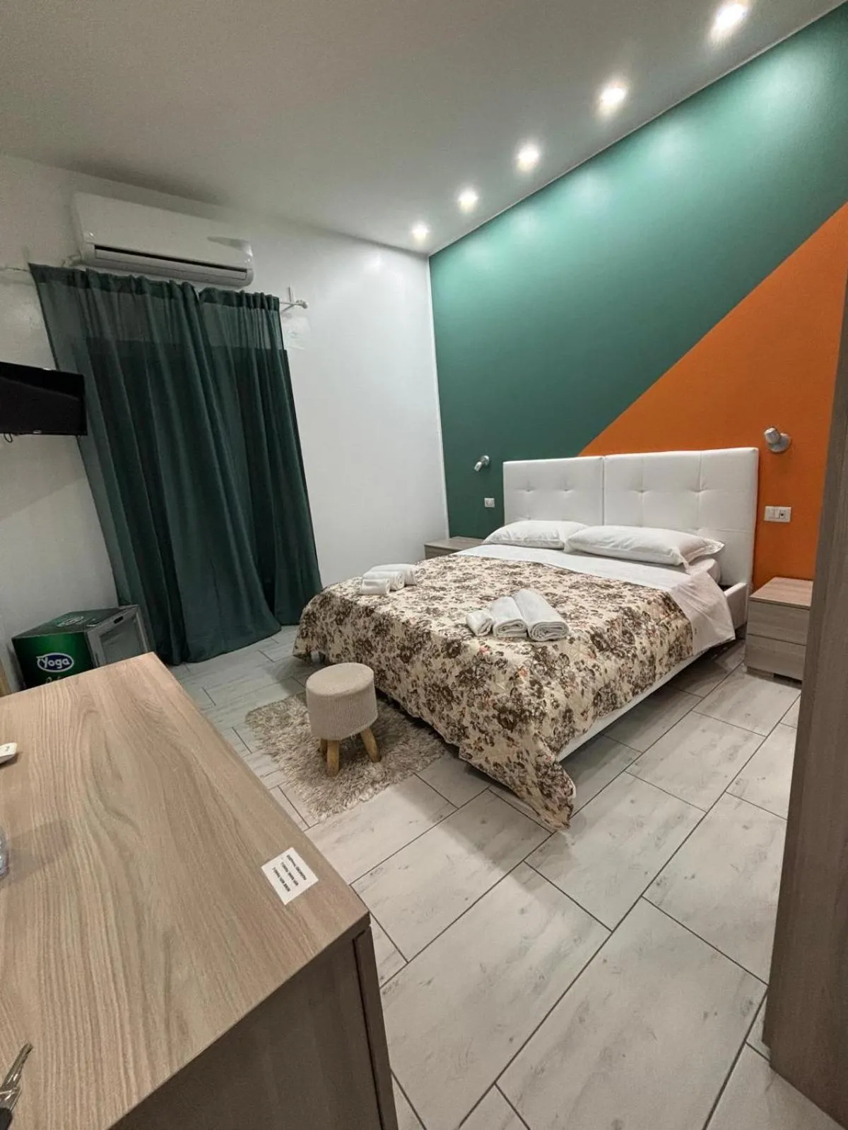 Bed in Primo Hotel