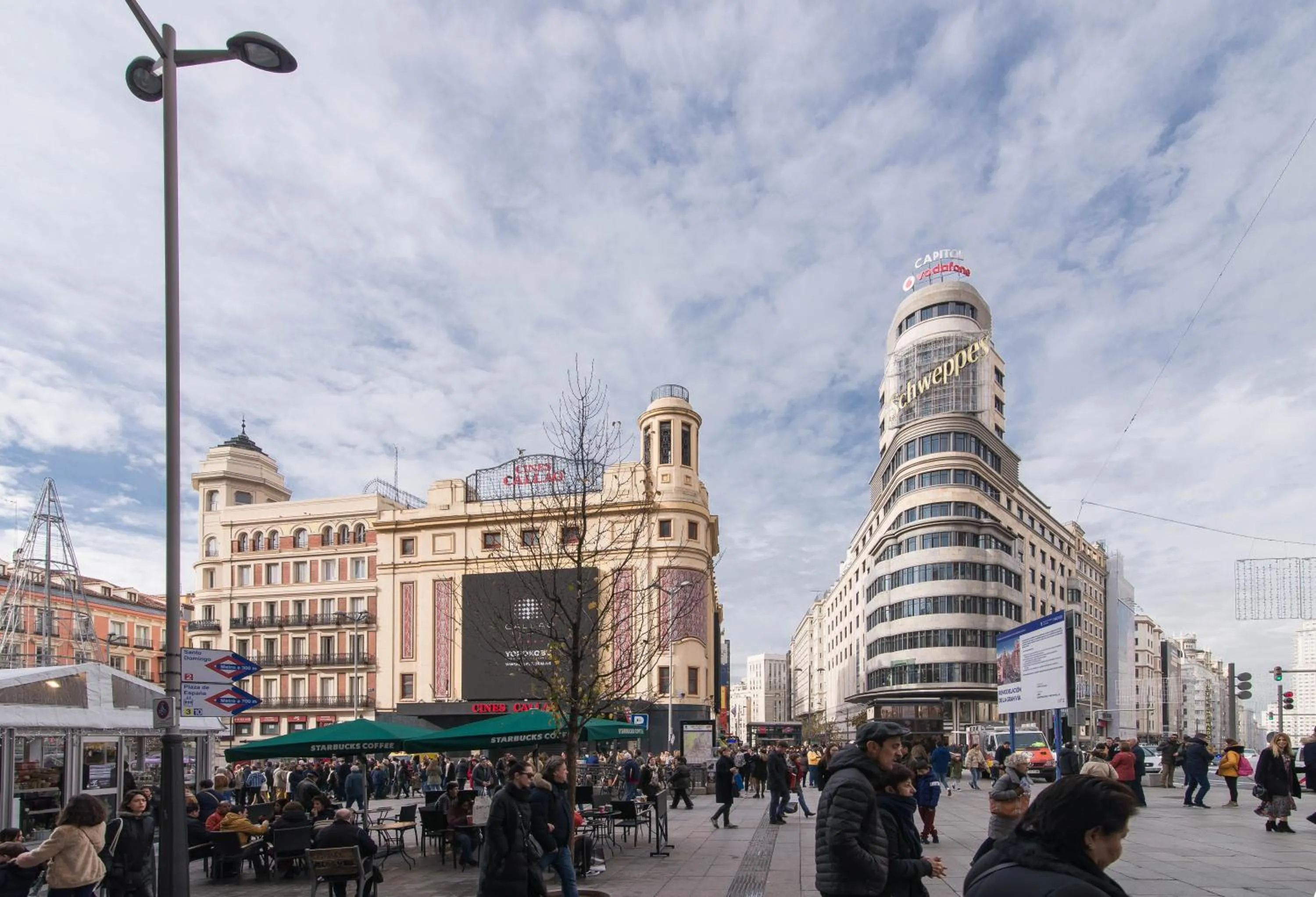 Nearby landmark in Preciados Gran Via Luxury Callao