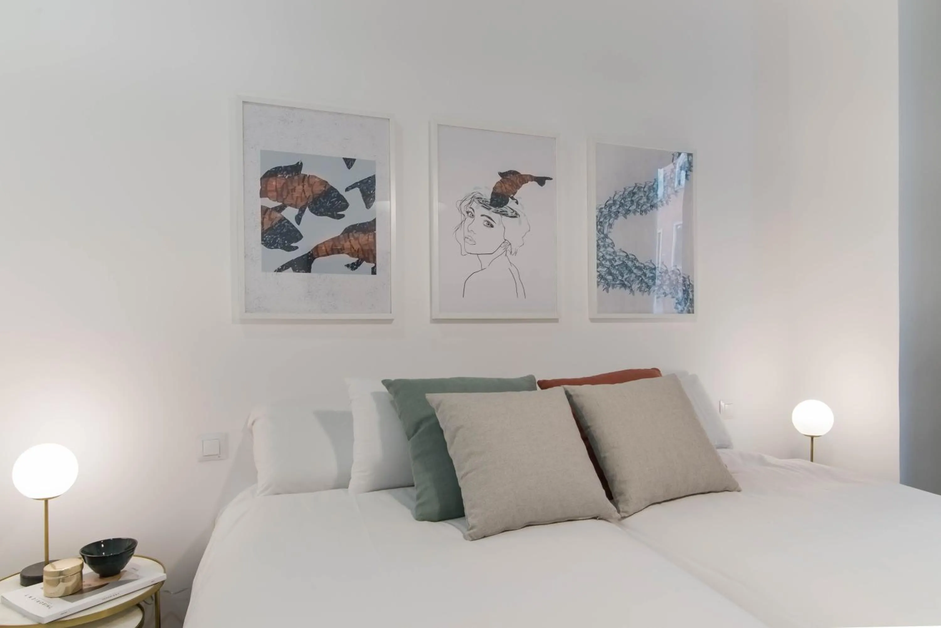 Bed in Preciados Gran Via Luxury Callao