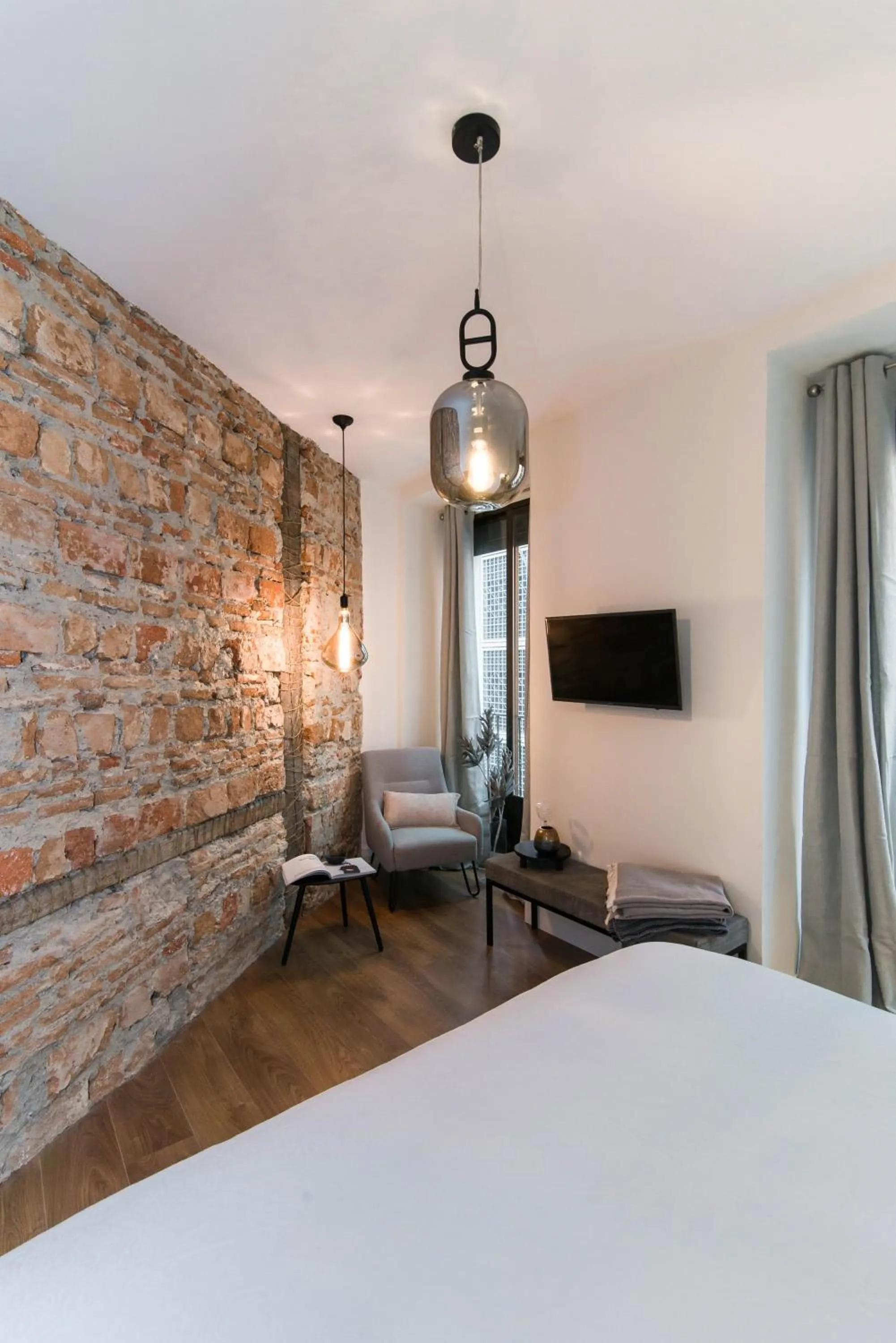 Bed in Preciados Gran Via Luxury Callao