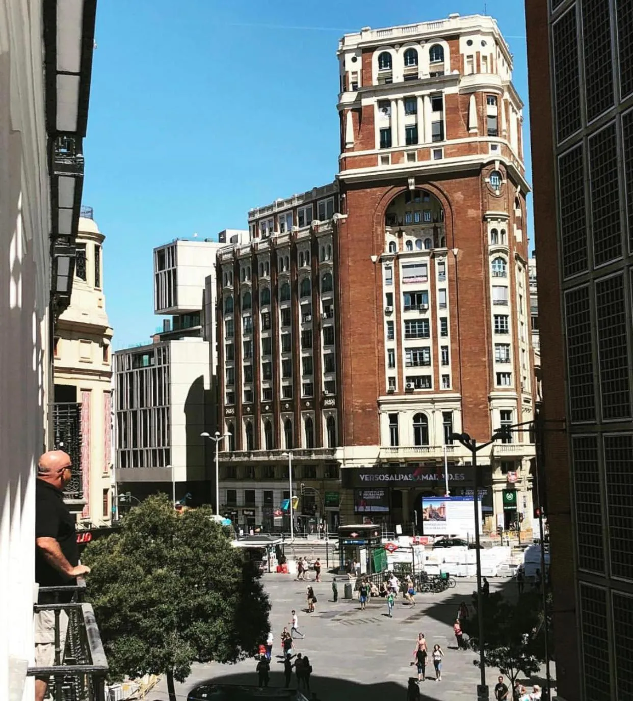 Neighbourhood in Preciados Gran Via Luxury Callao