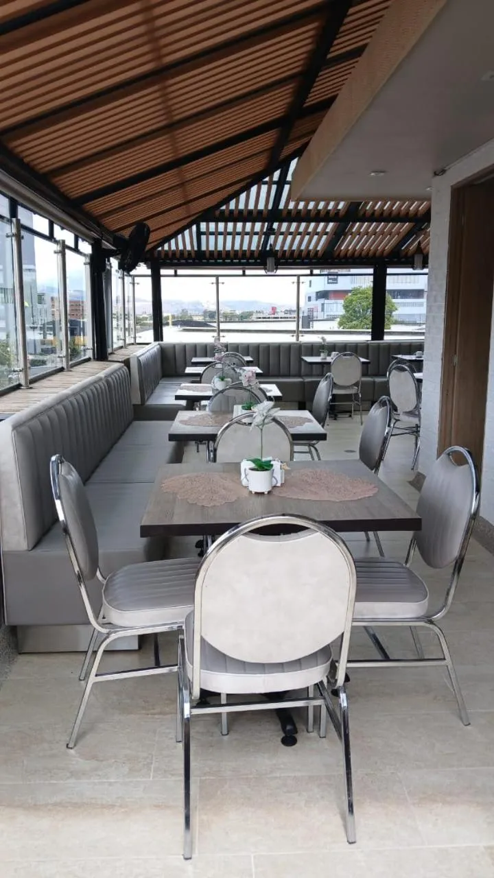 Restaurant/places to eat in Hotel Dorado Ferial