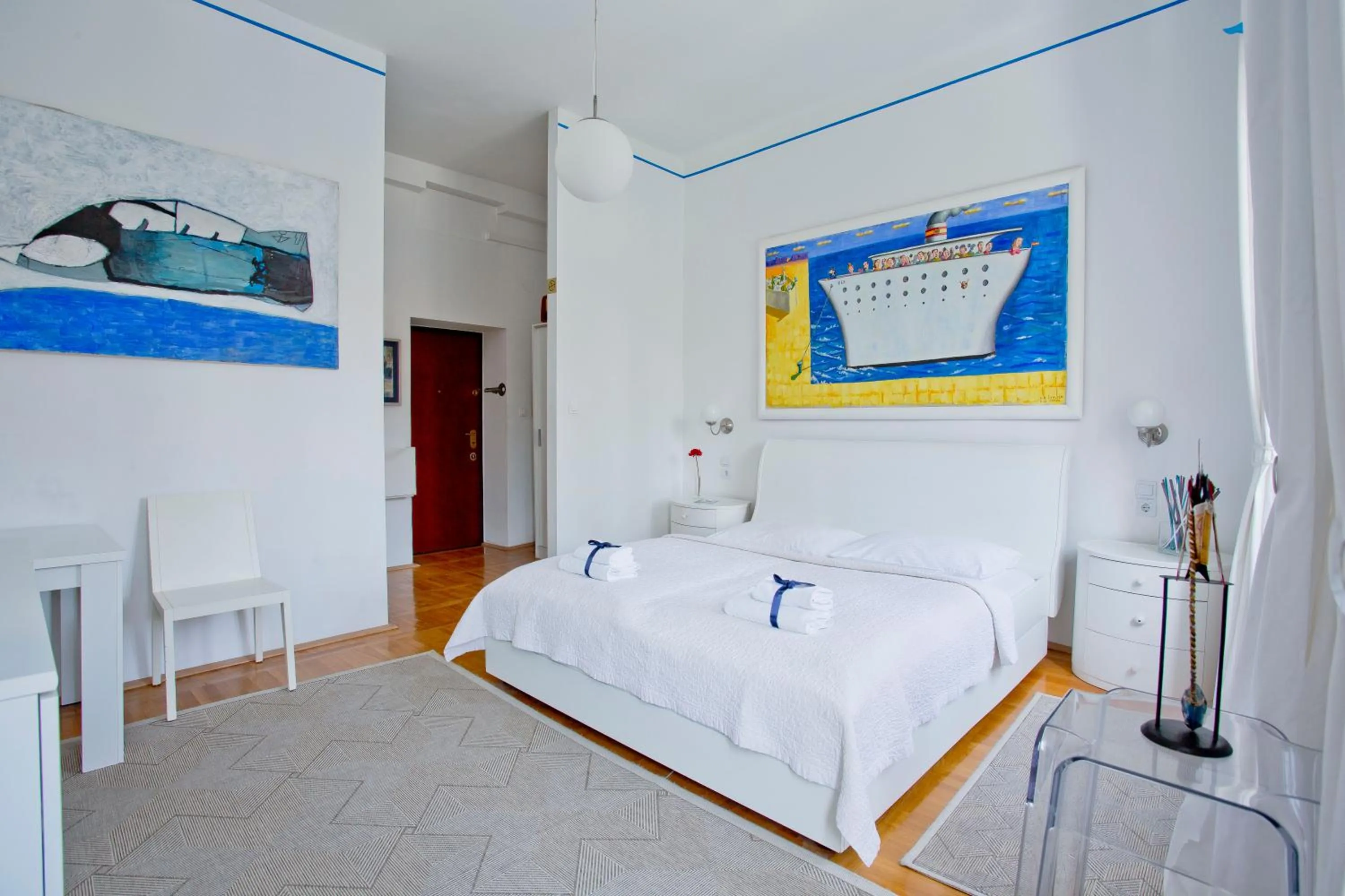 Day, Bed in Rooms Zagreb 17