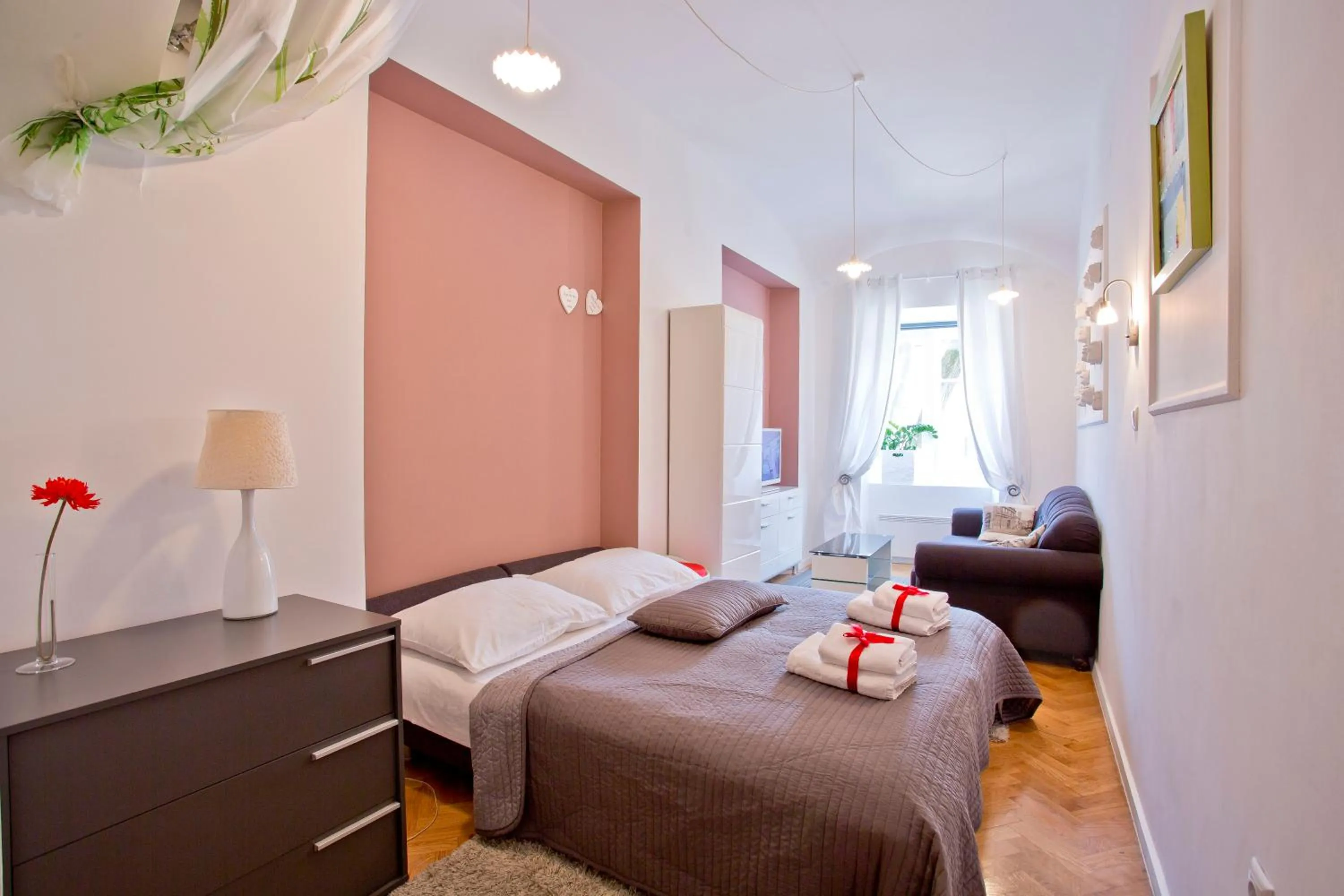 TV and multimedia, Bed in Rooms Zagreb 17