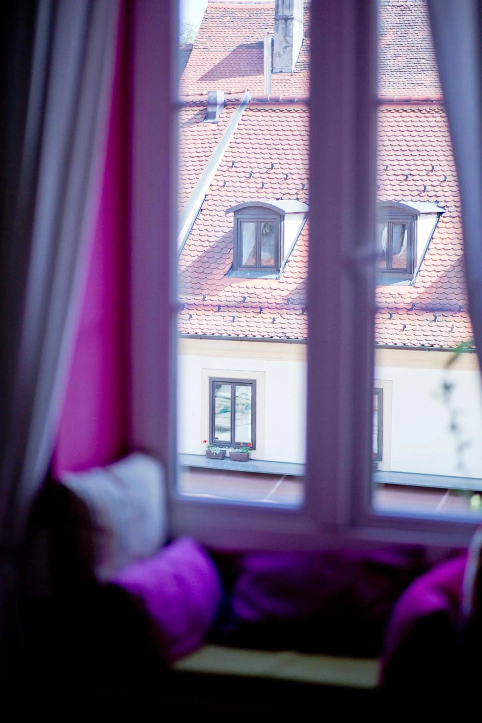 TV and multimedia, Bed in Rooms Zagreb 17