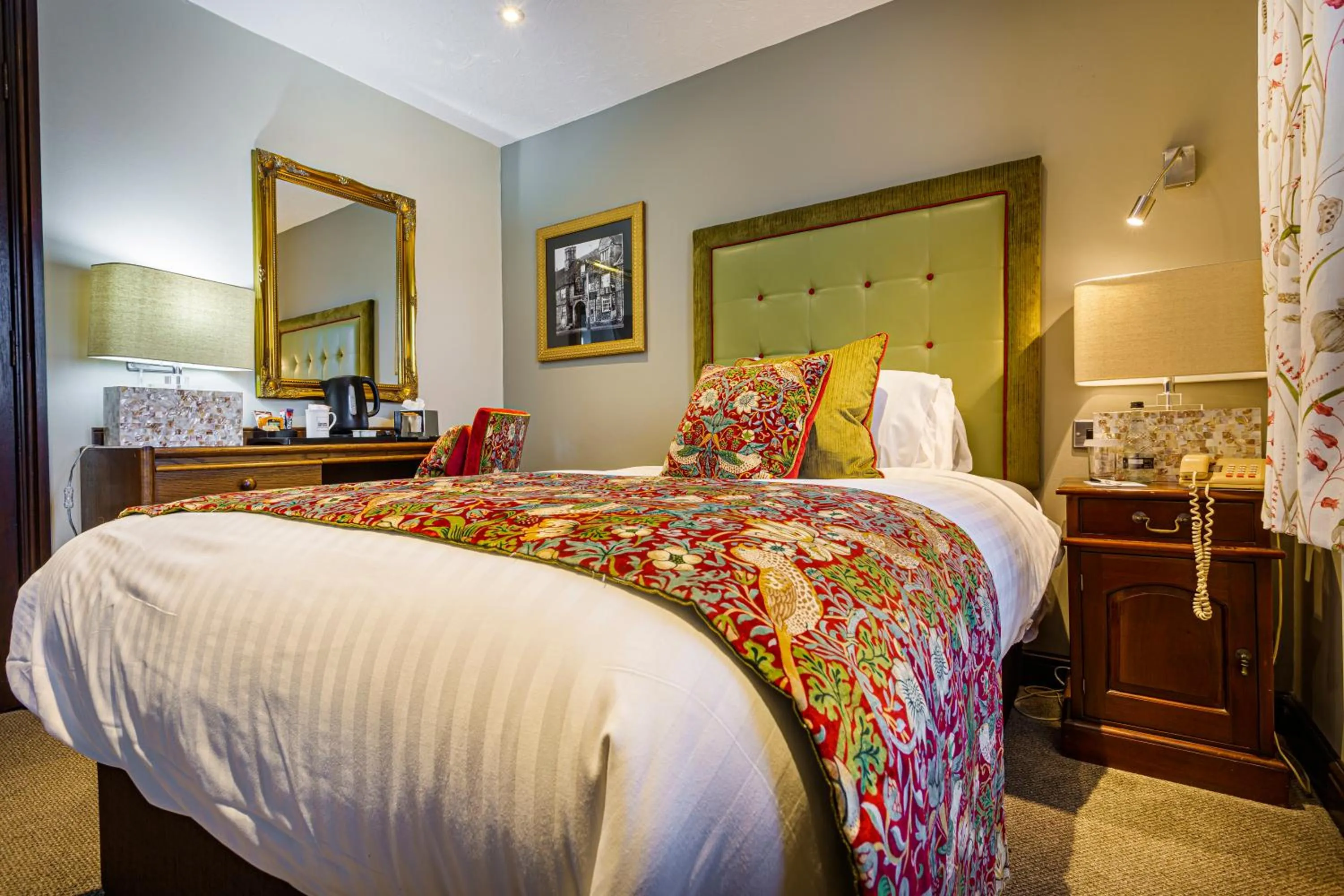 Bedroom, Bed in The Bell Inn, Stilton, Cambridgeshire - The Coaching Inn Group