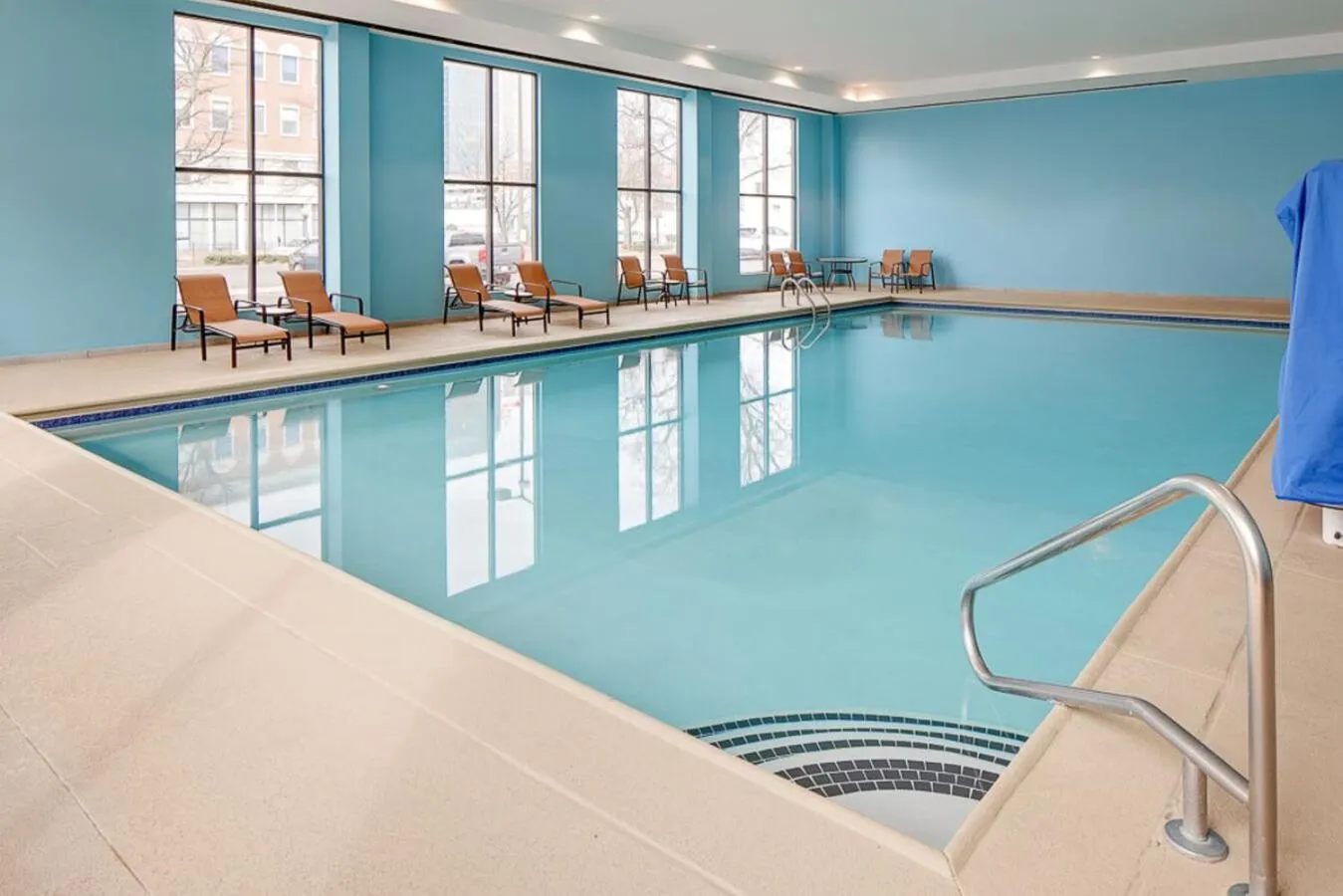 Pool view in Hampton Inn Louisville Downtown