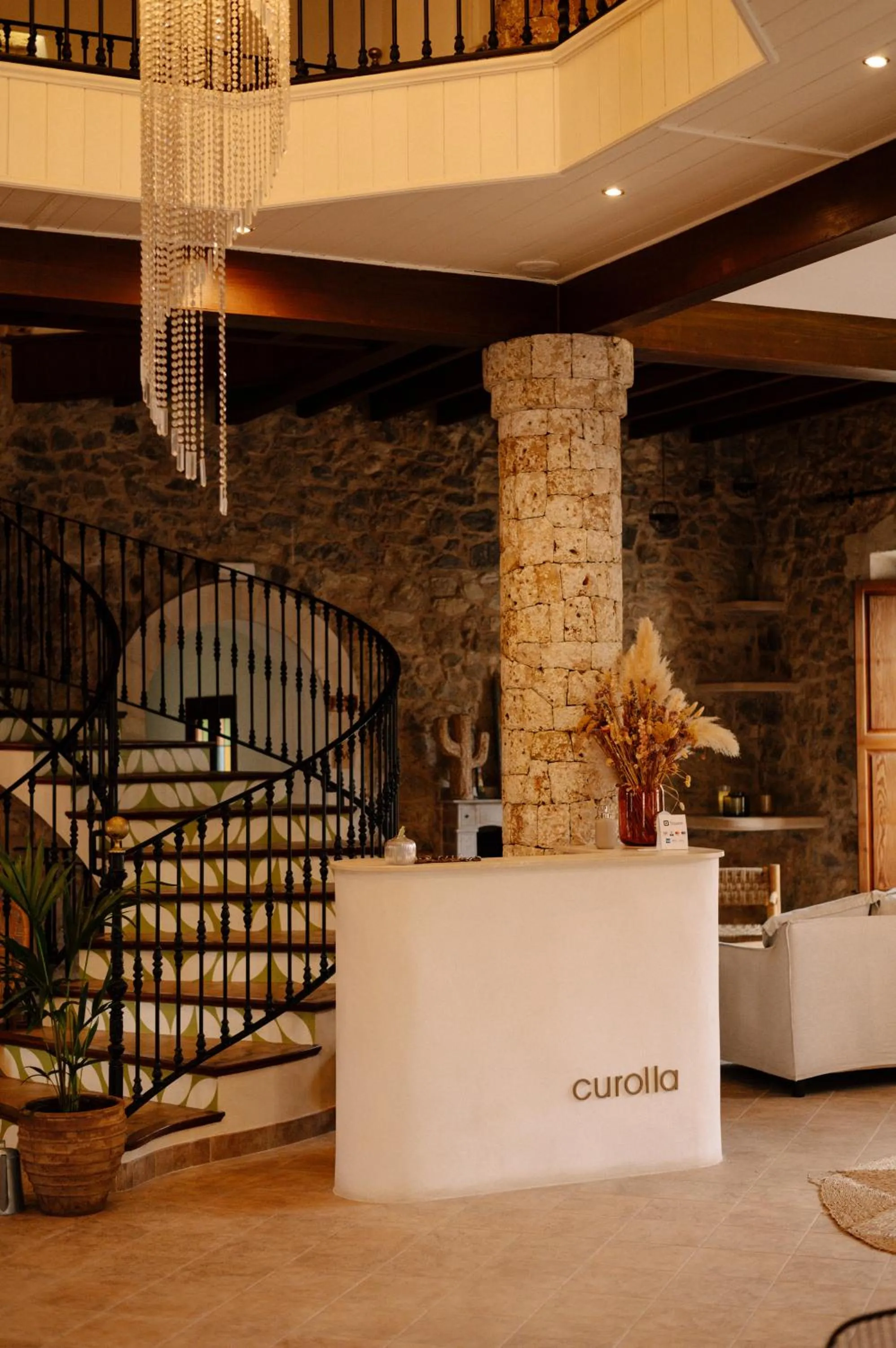 Curolla Petit Hotel