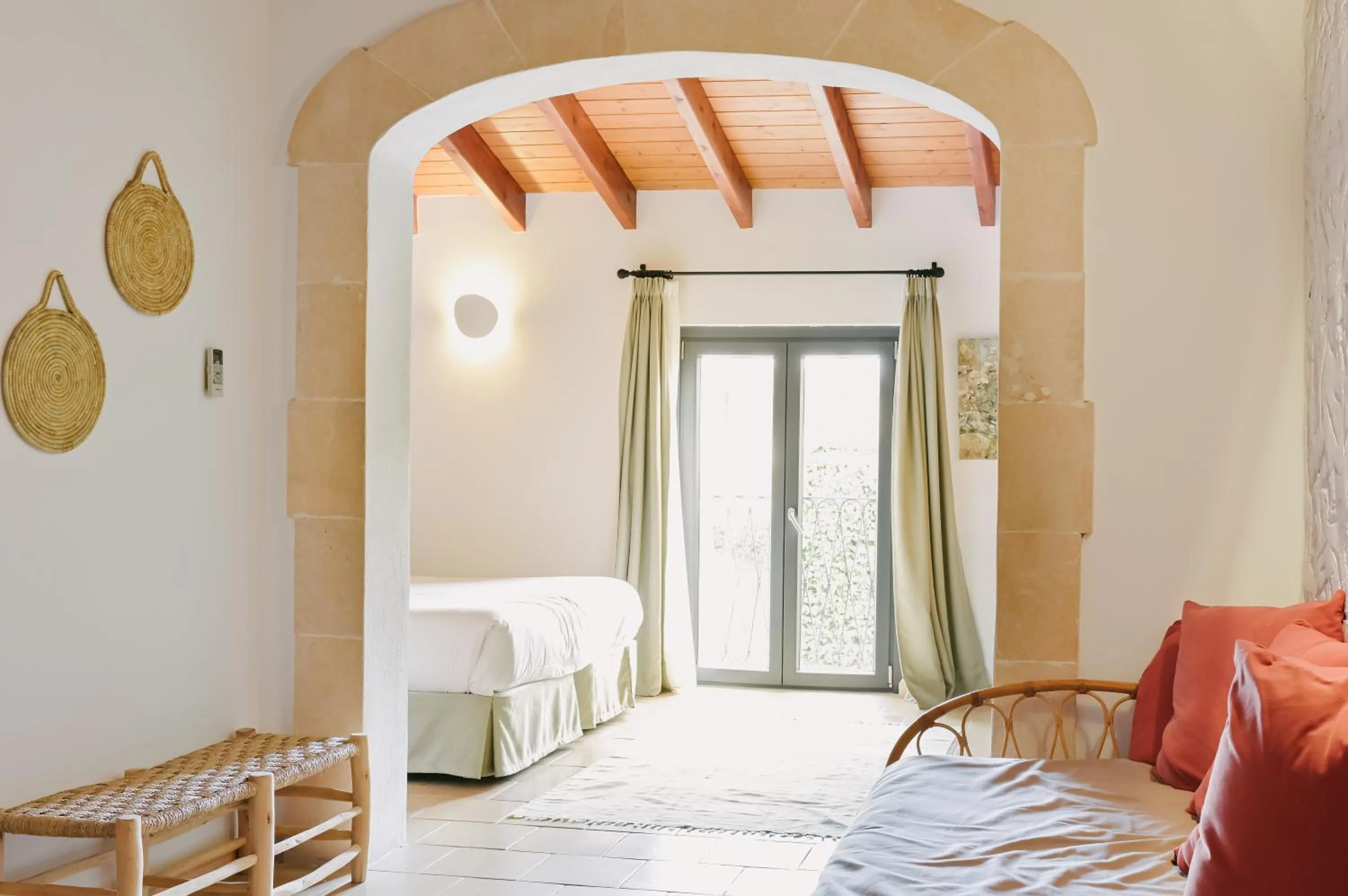 Bed in Curolla Petit Hotel