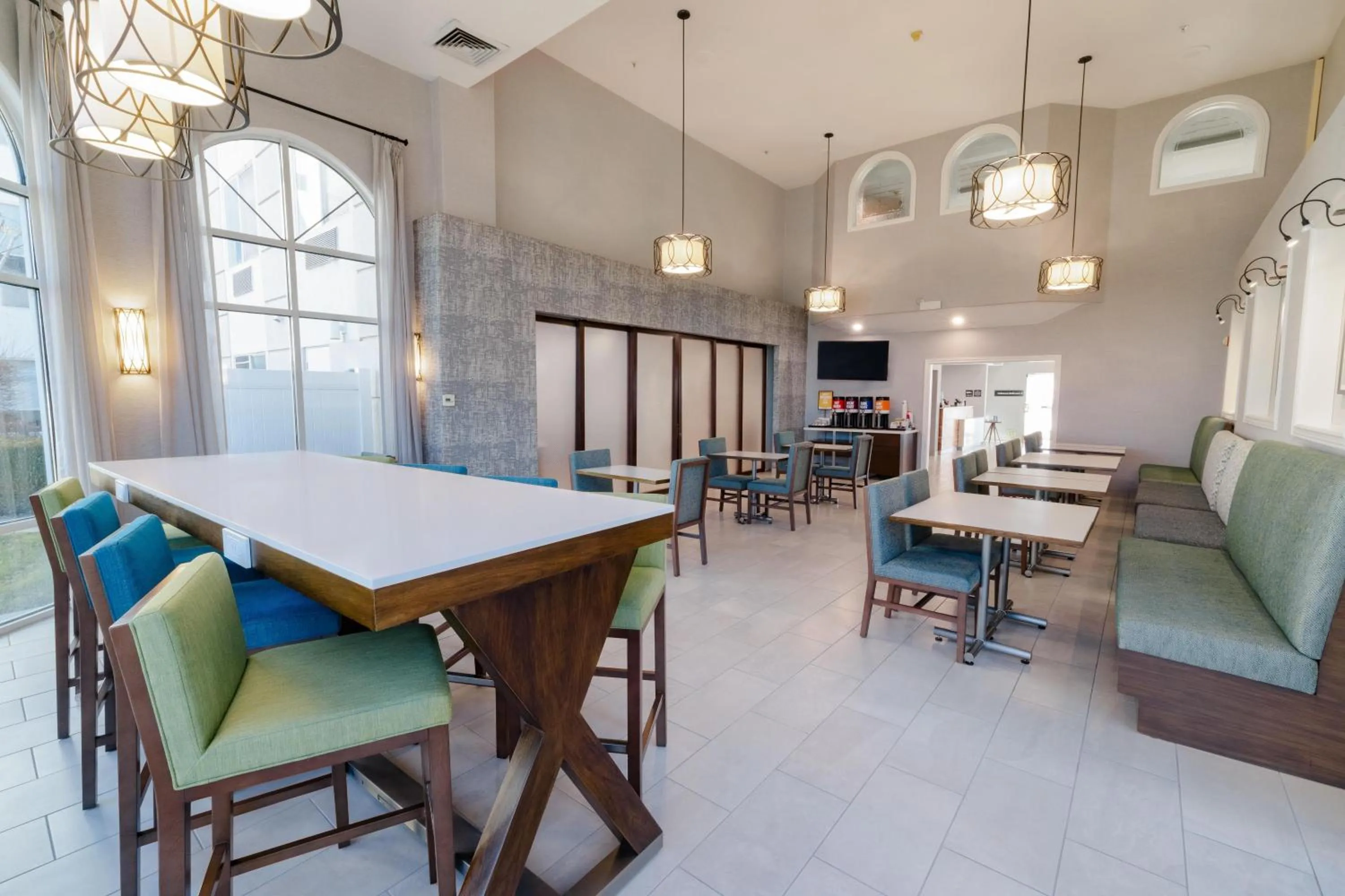 Breakfast in Hampton Inn & Suites Salt Lake City Airport